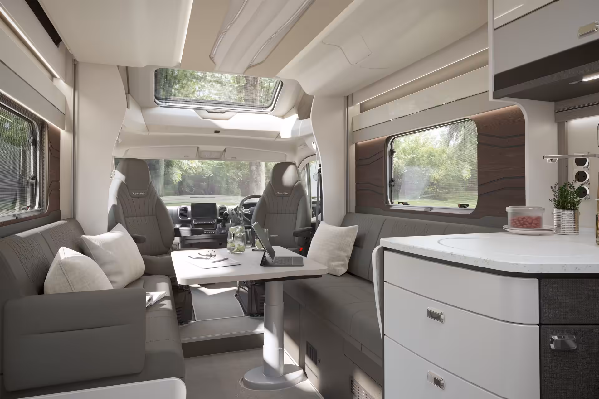 2027 Kontiki 740 FrontLounge SS 22 06 2026 1920x1920 1