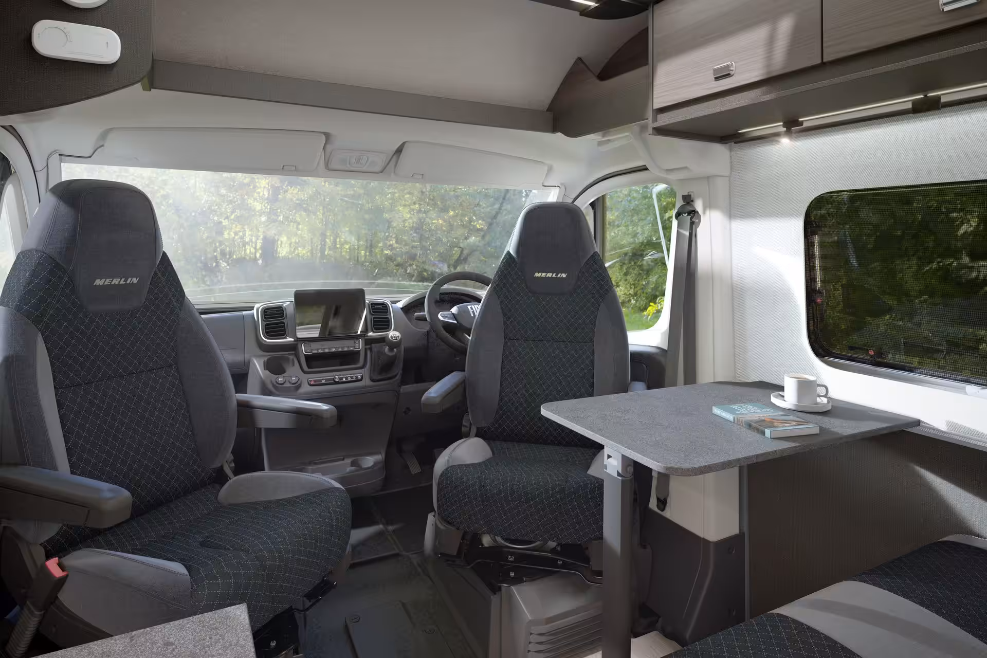 2027 Merlin 164 Front Lounge SS 25 02 2026 1920x1920 1