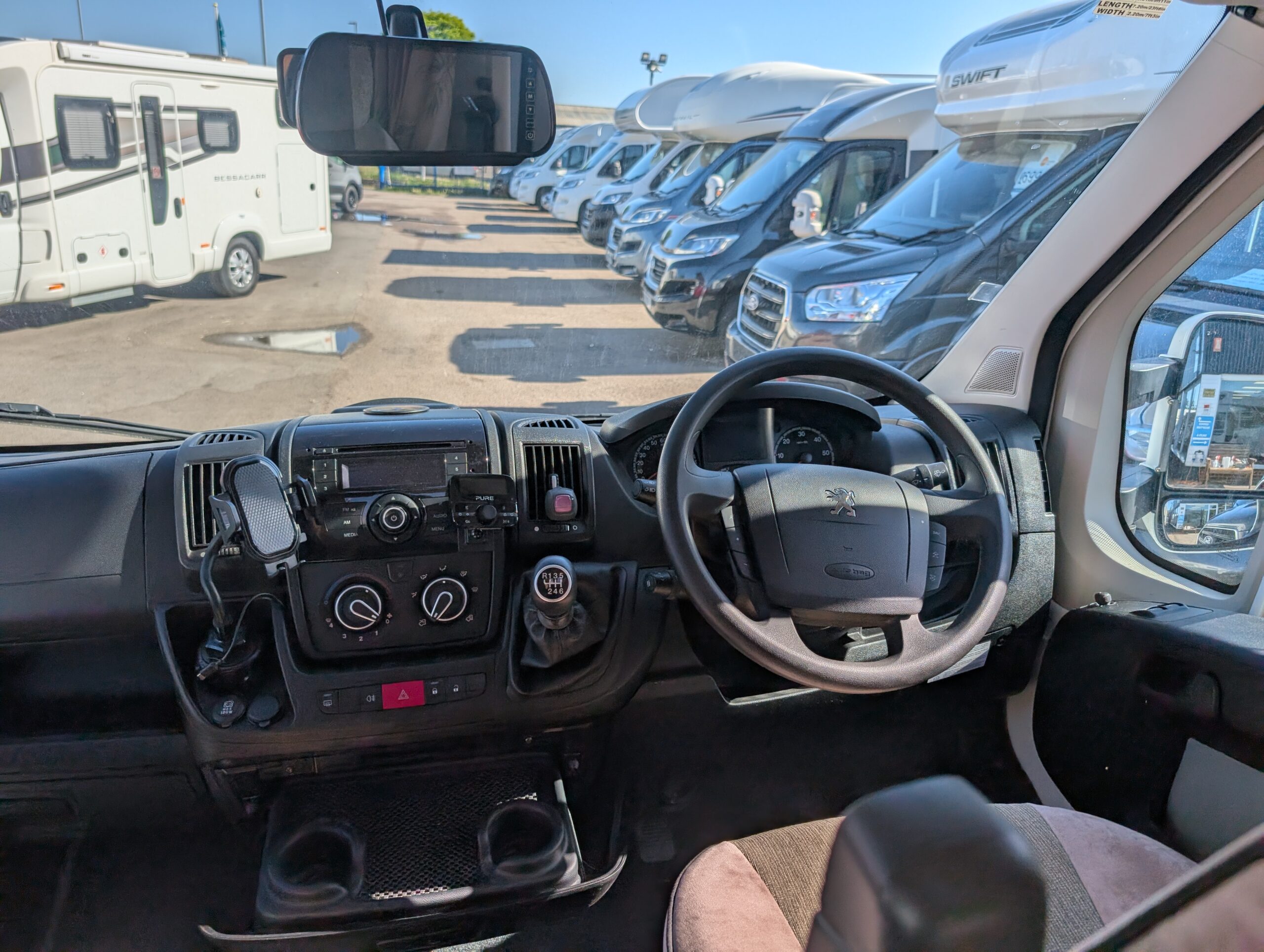PXL 20250513 155230130