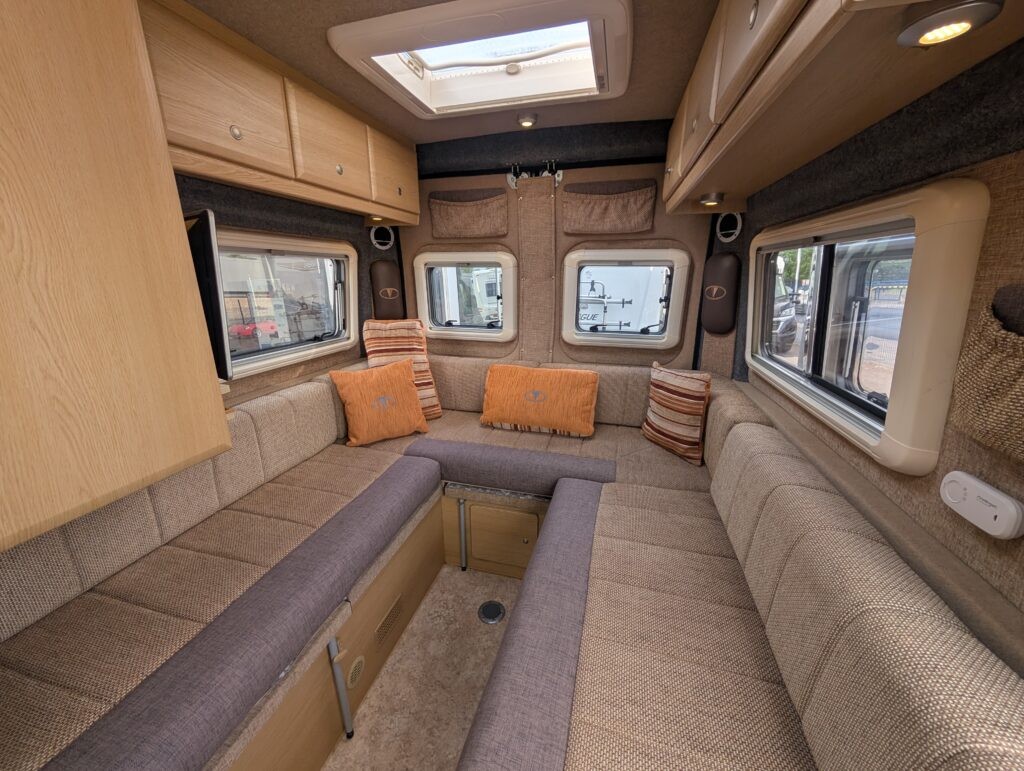 PXL 20250519 151123836