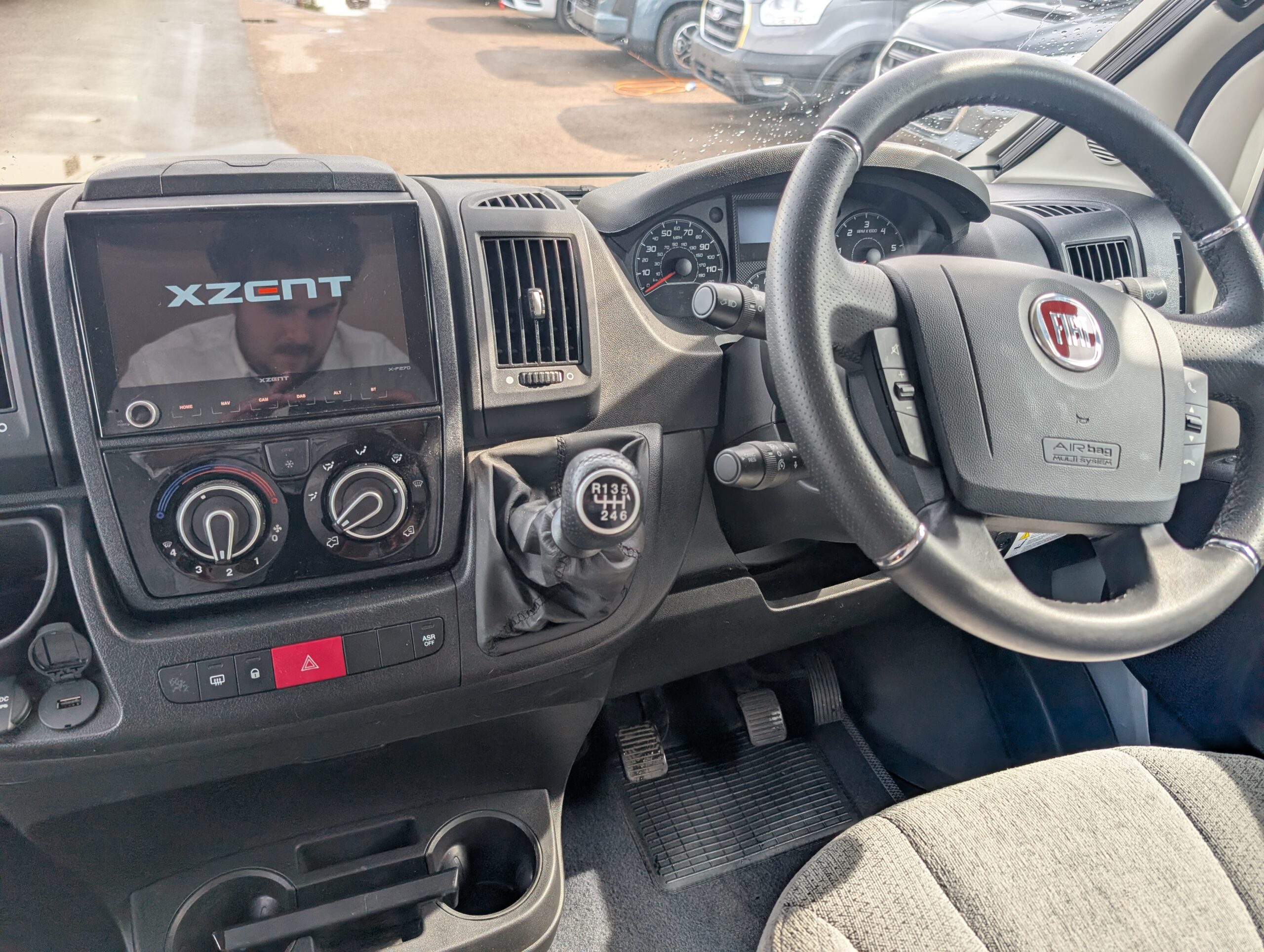 PXL 20250605 153512711