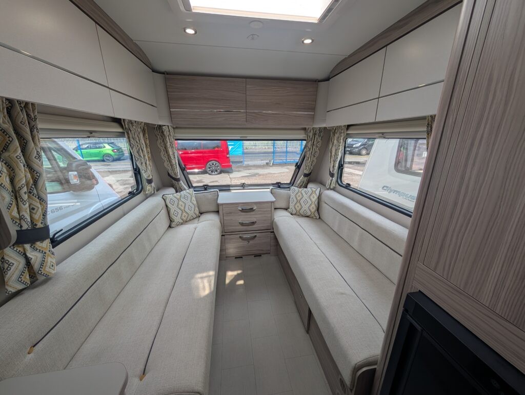 PXL 20250612 155532360