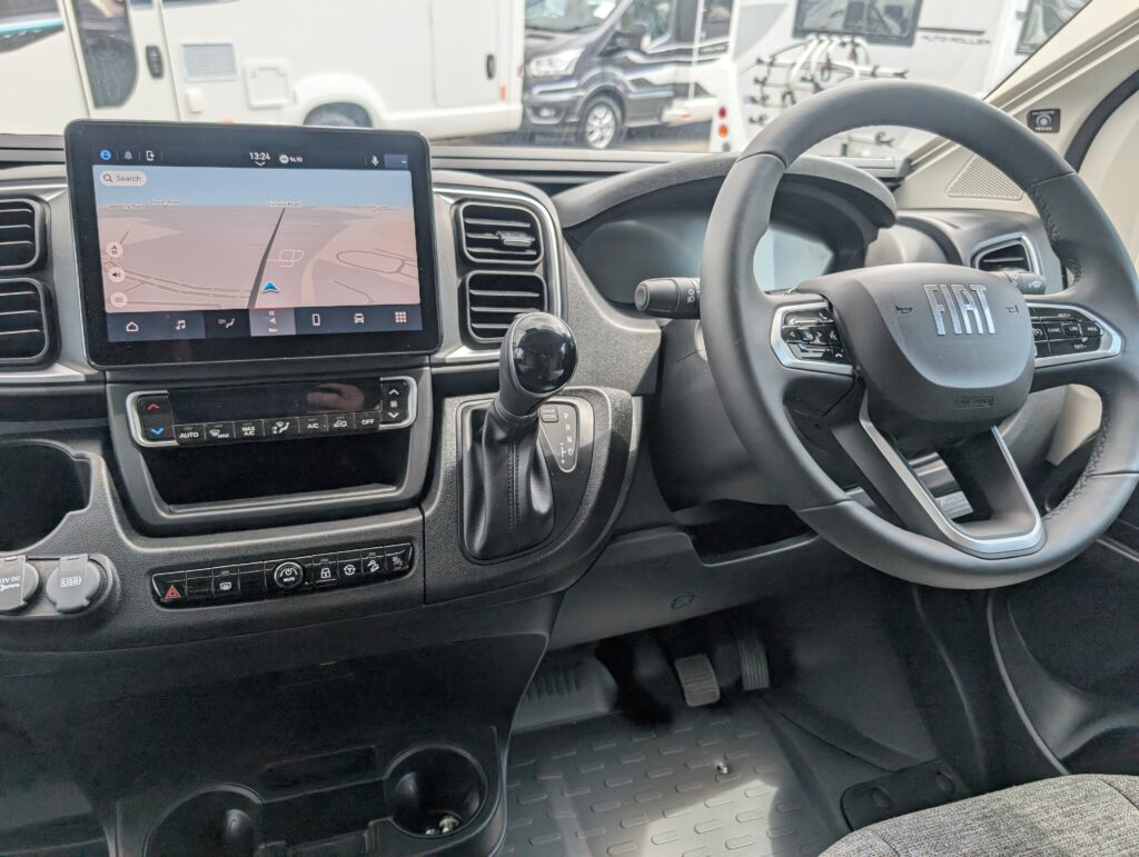 PXL 20250716 122443984