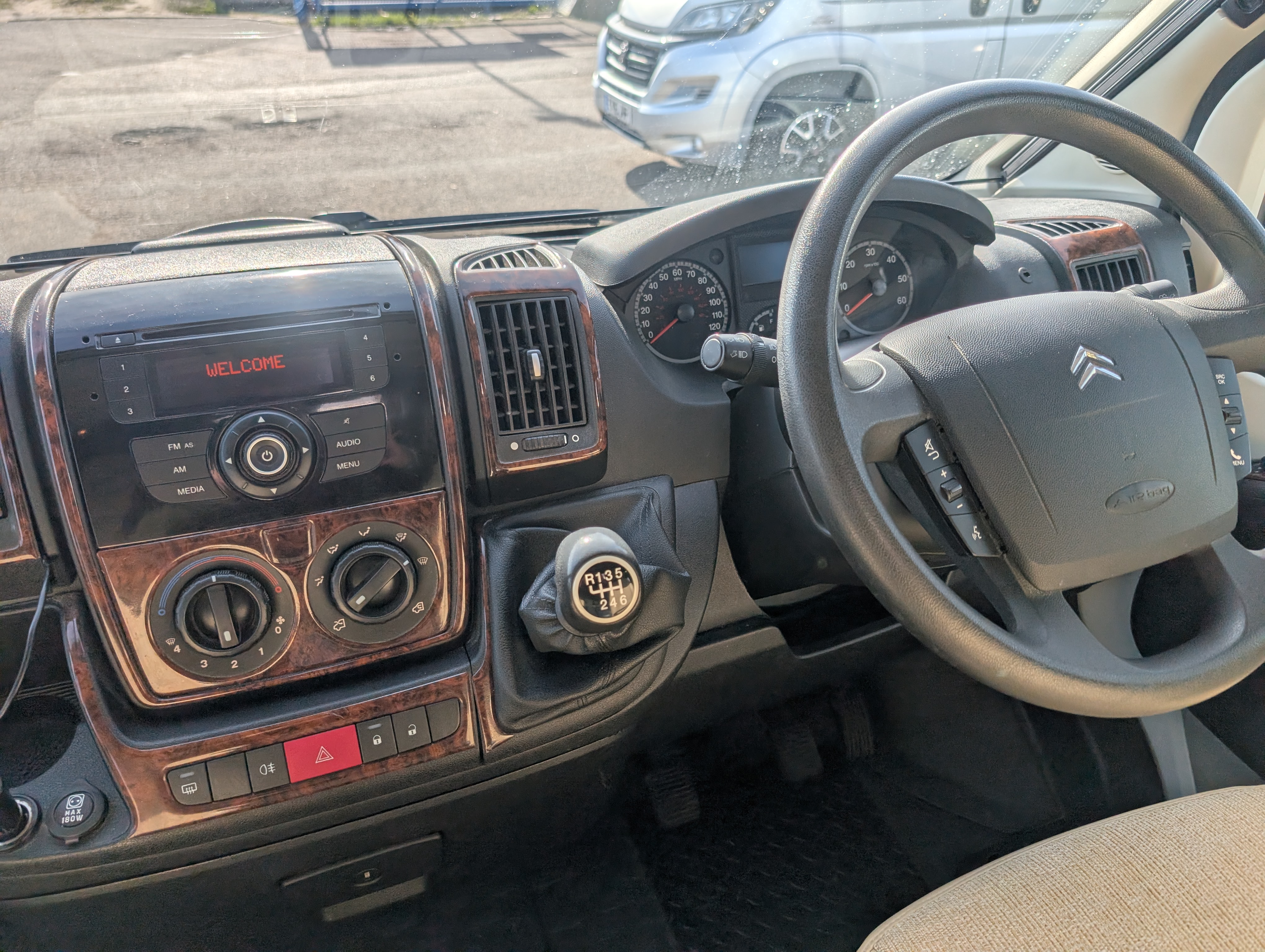 PXL 20250304 110848333