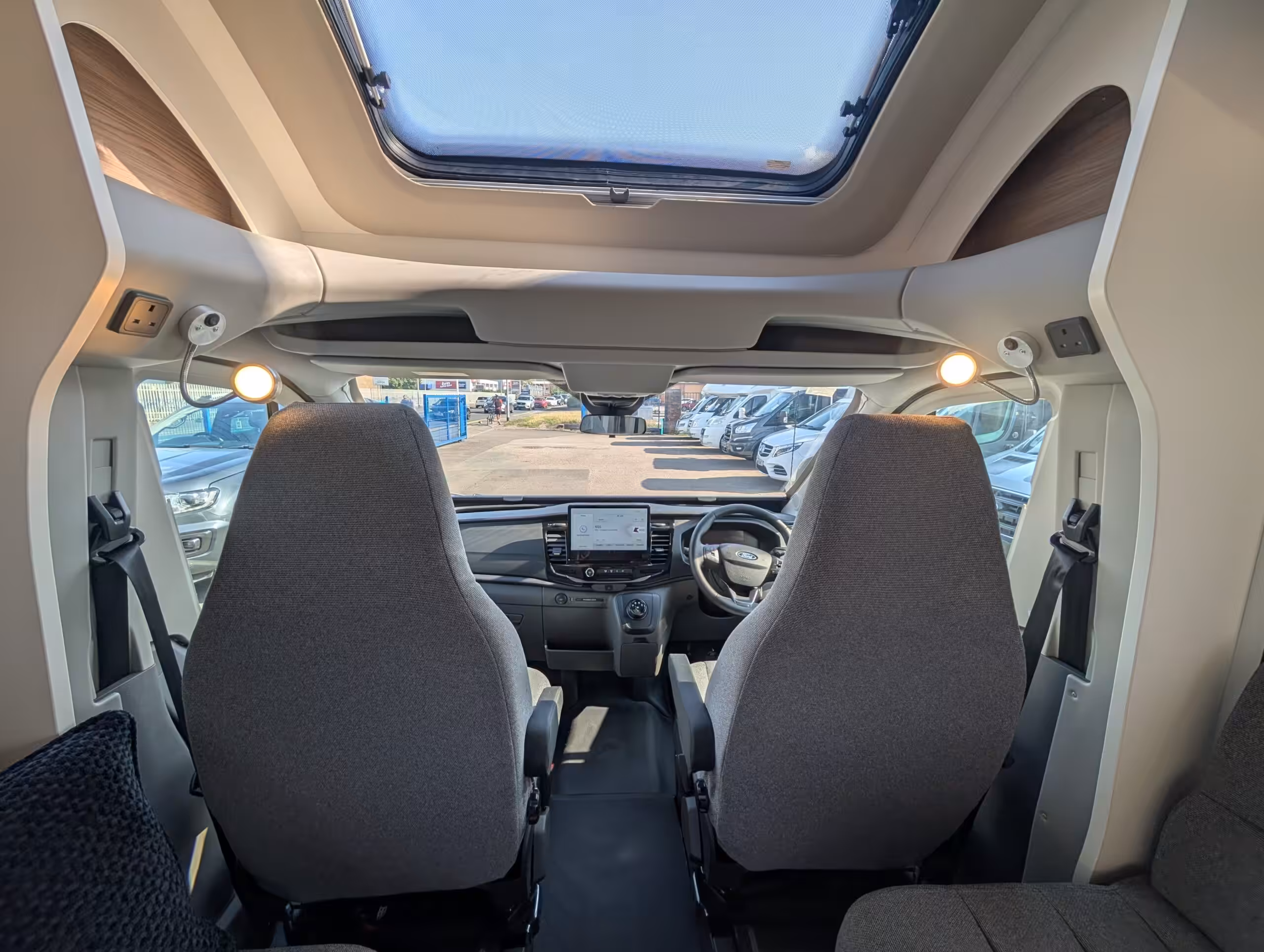 PXL 20250805 160243492 1