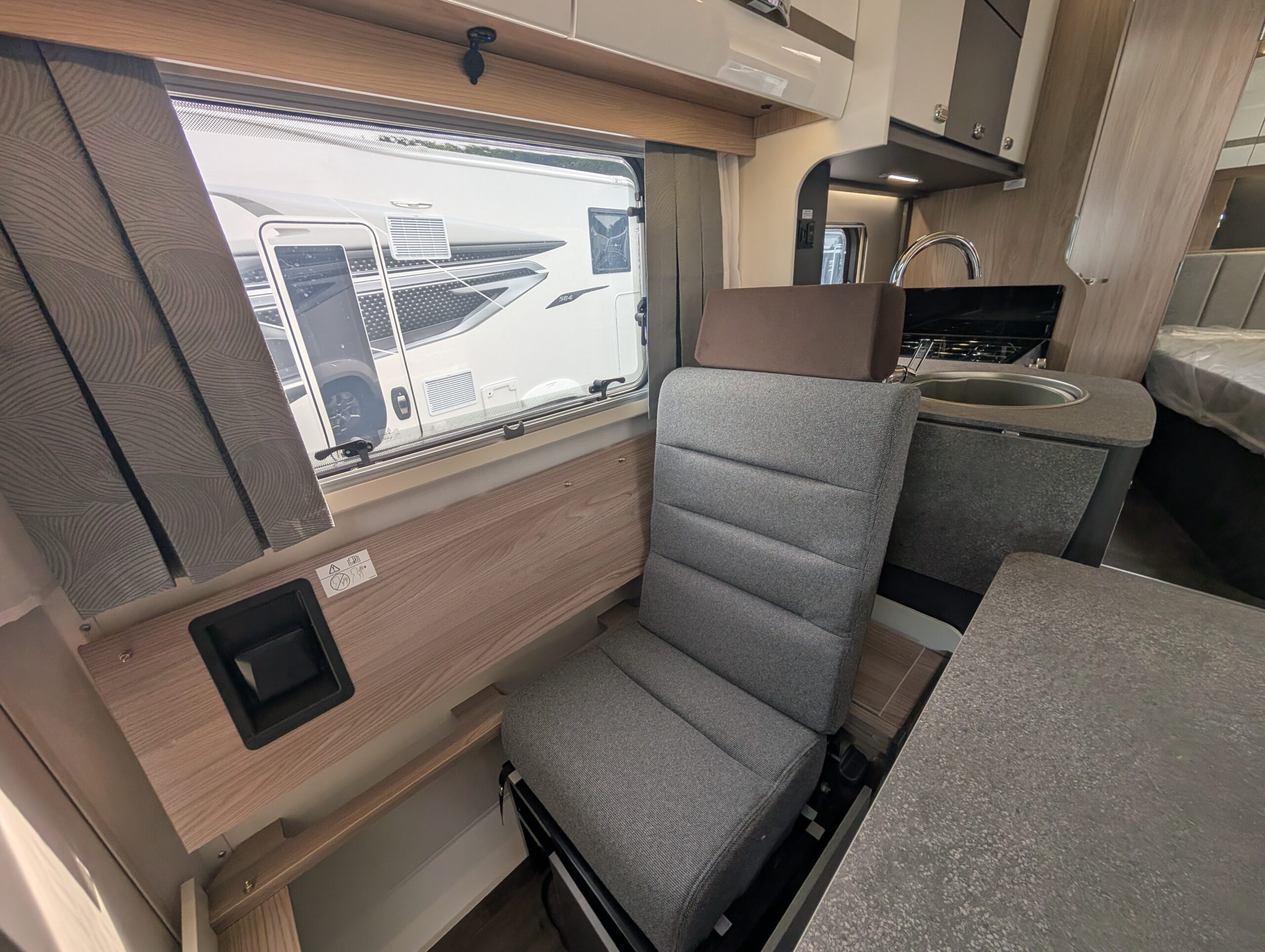 PXL 20250806 151306778