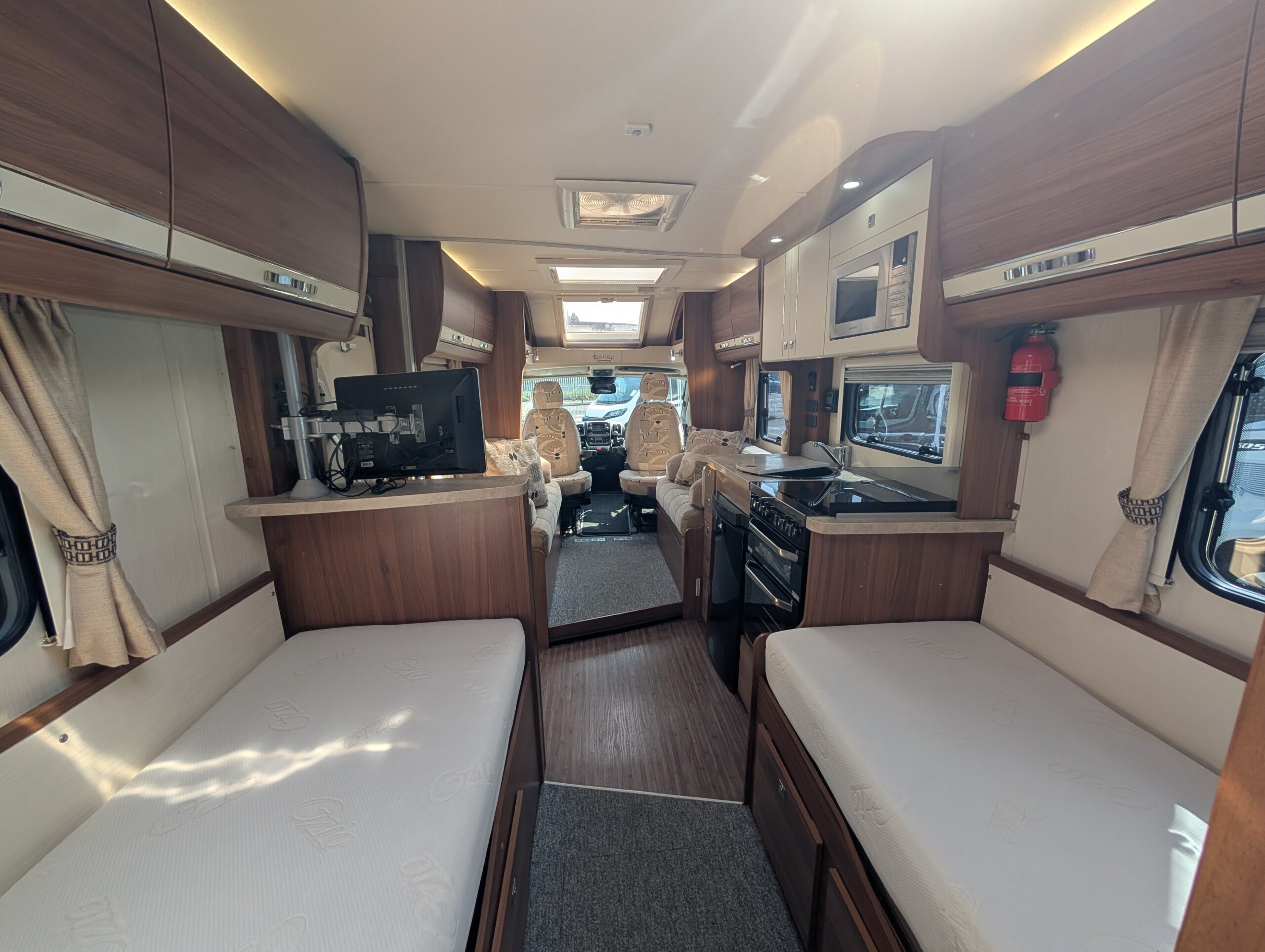 PXL 20250813 105507073