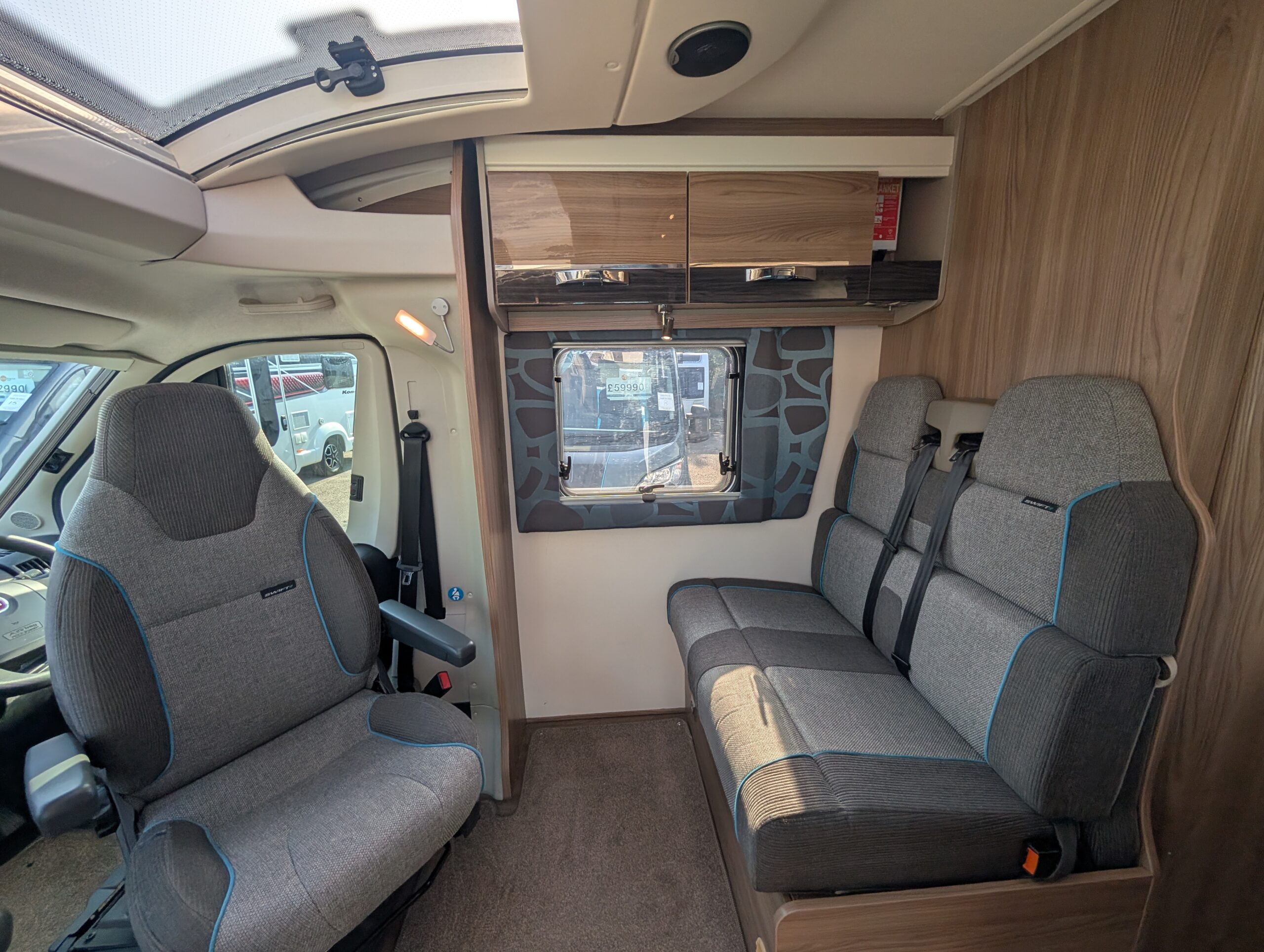 PXL 20250813 160119179