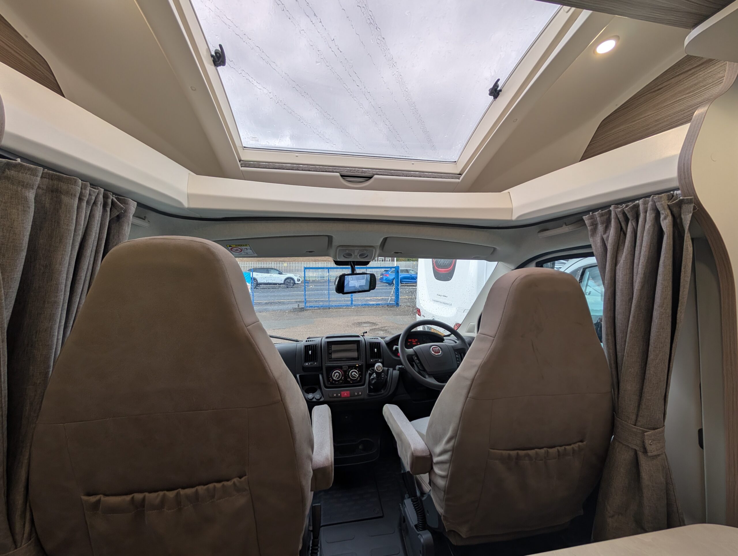 PXL 20250829 131143792