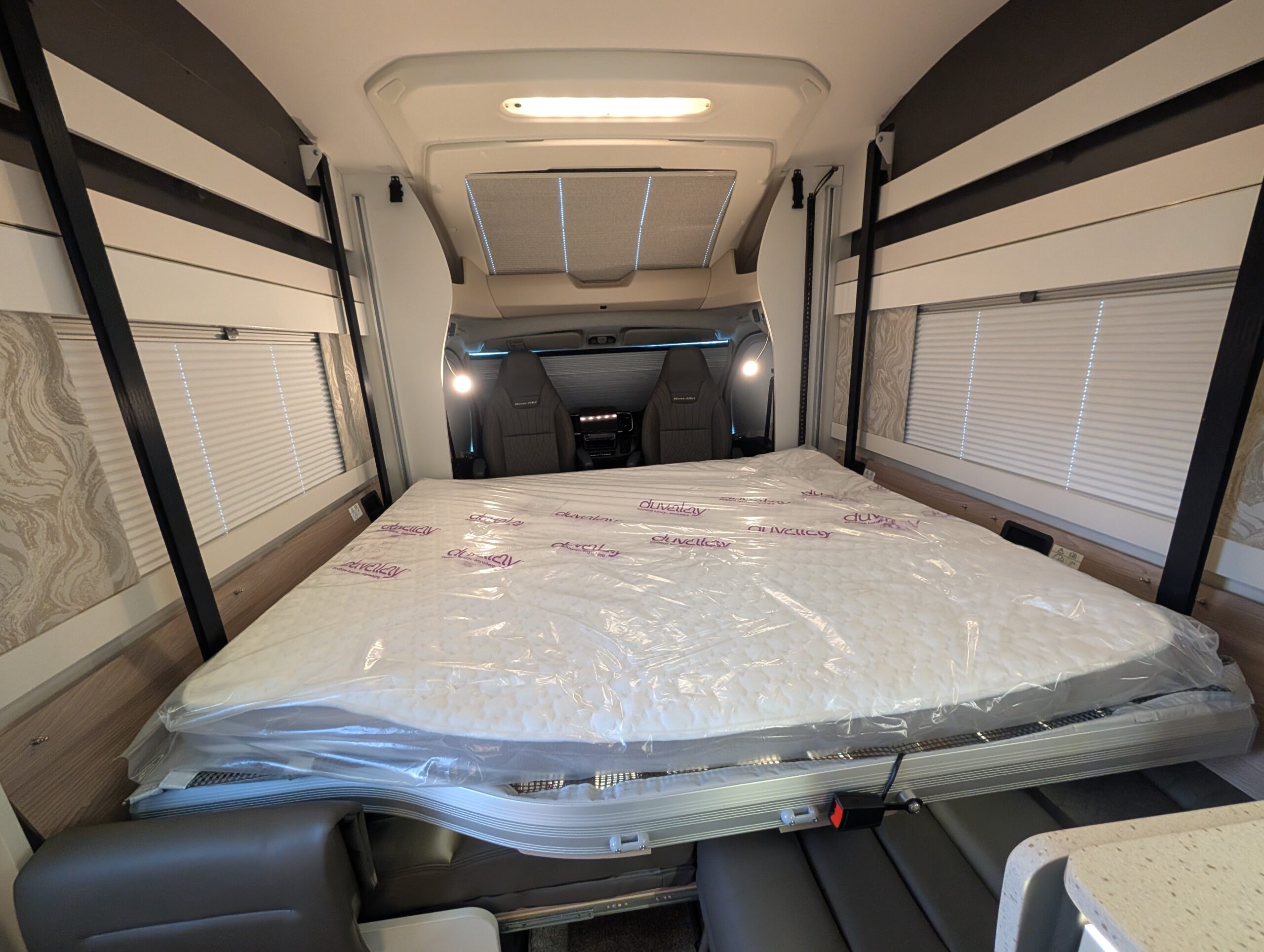 PXL 20250916 105948730