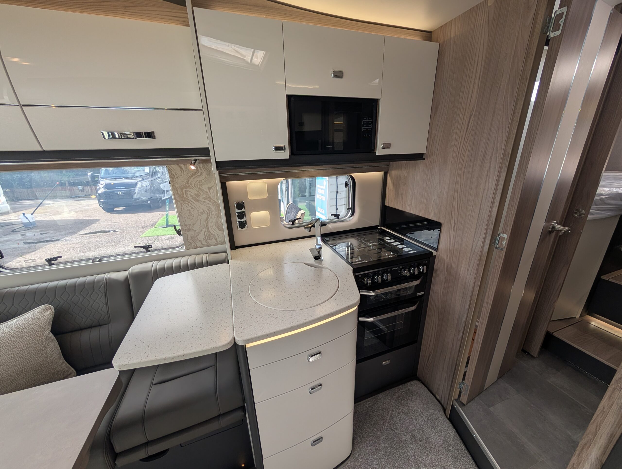 PXL 20250916 115859821 1