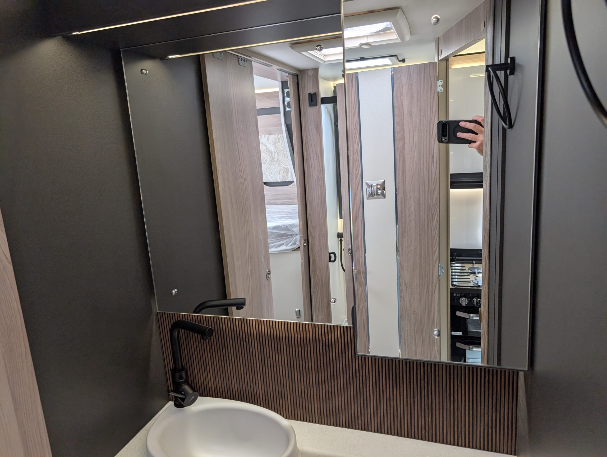 PXL 20250916 115924823 1