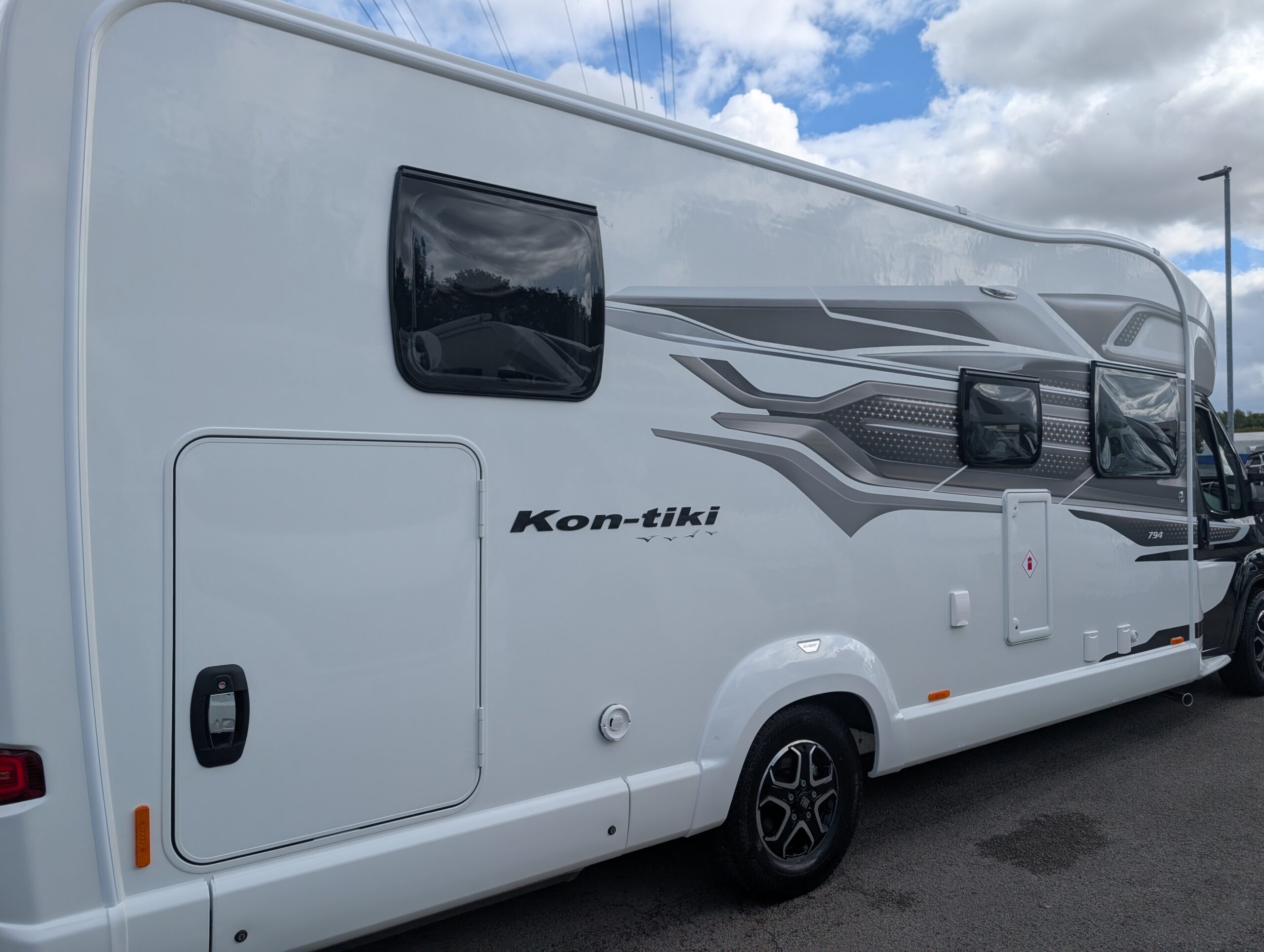 PXL 20250916 121830841.MP 