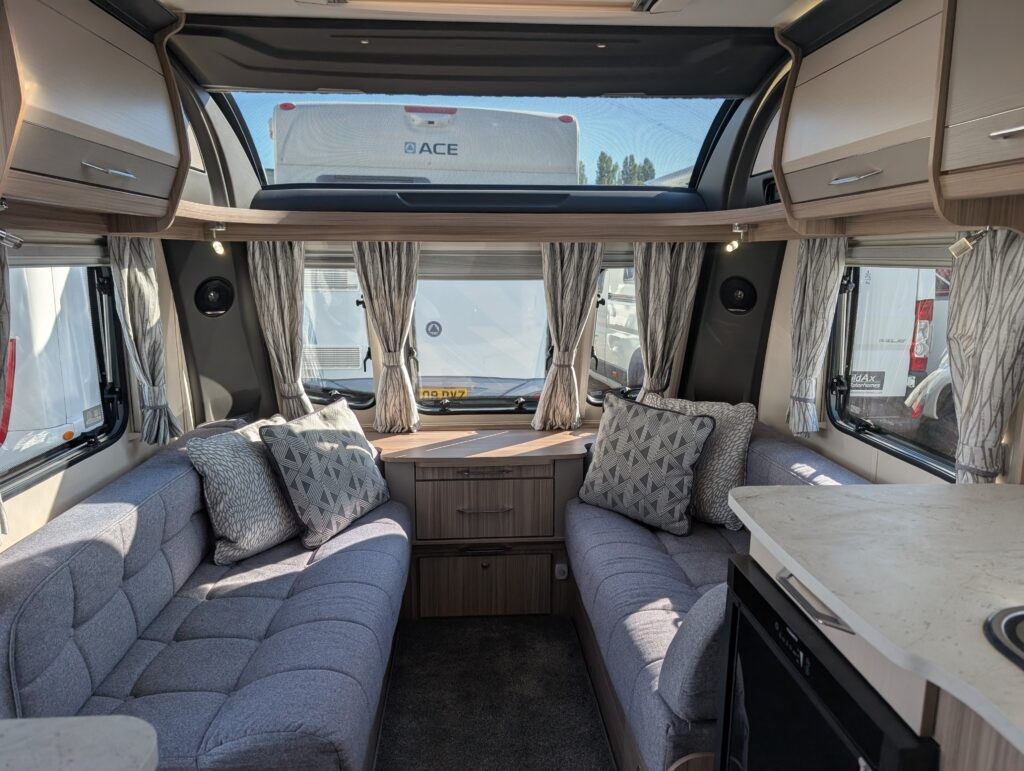 PXL 20250923 092159304