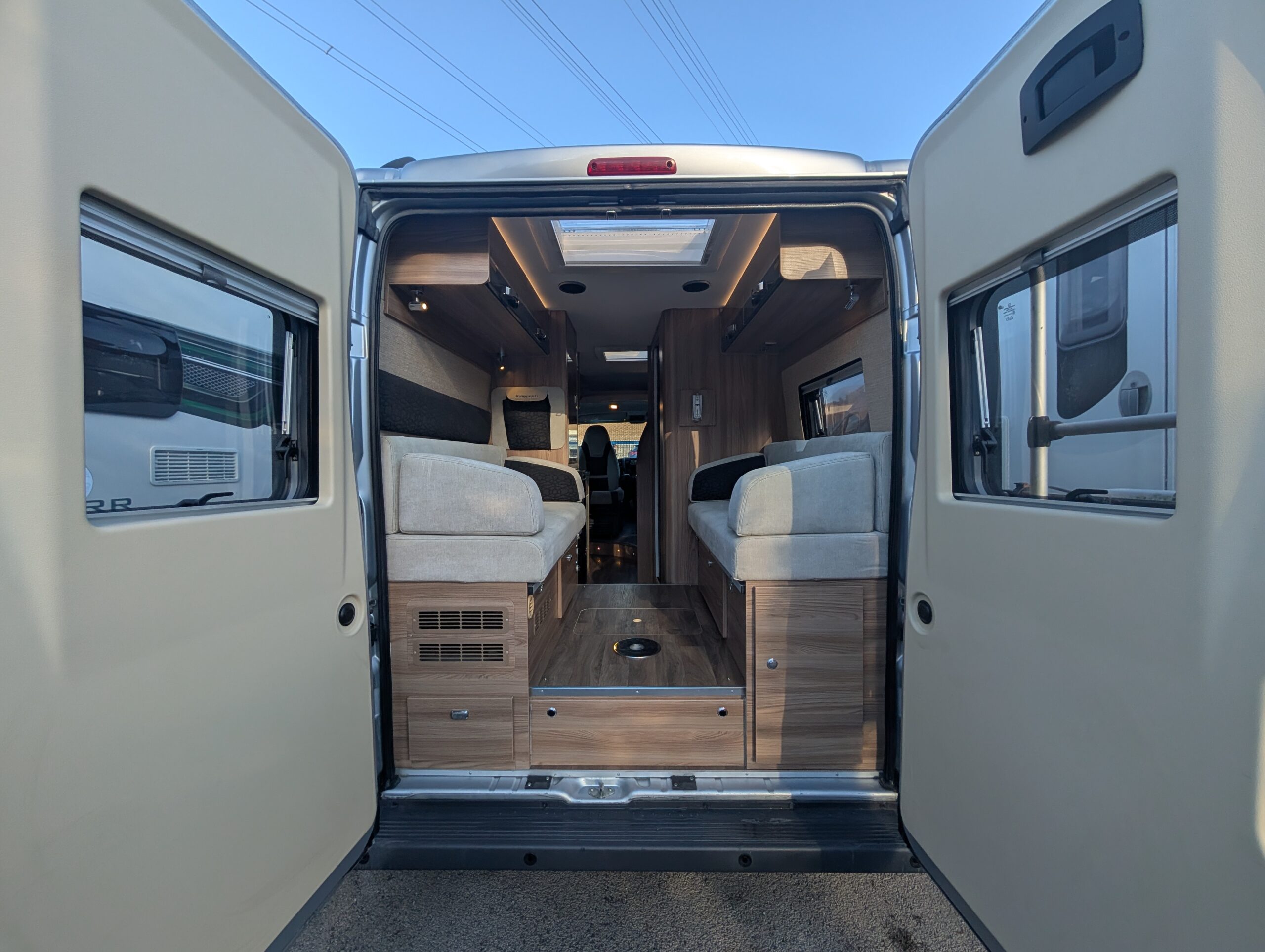 PXL 20250925 153153815