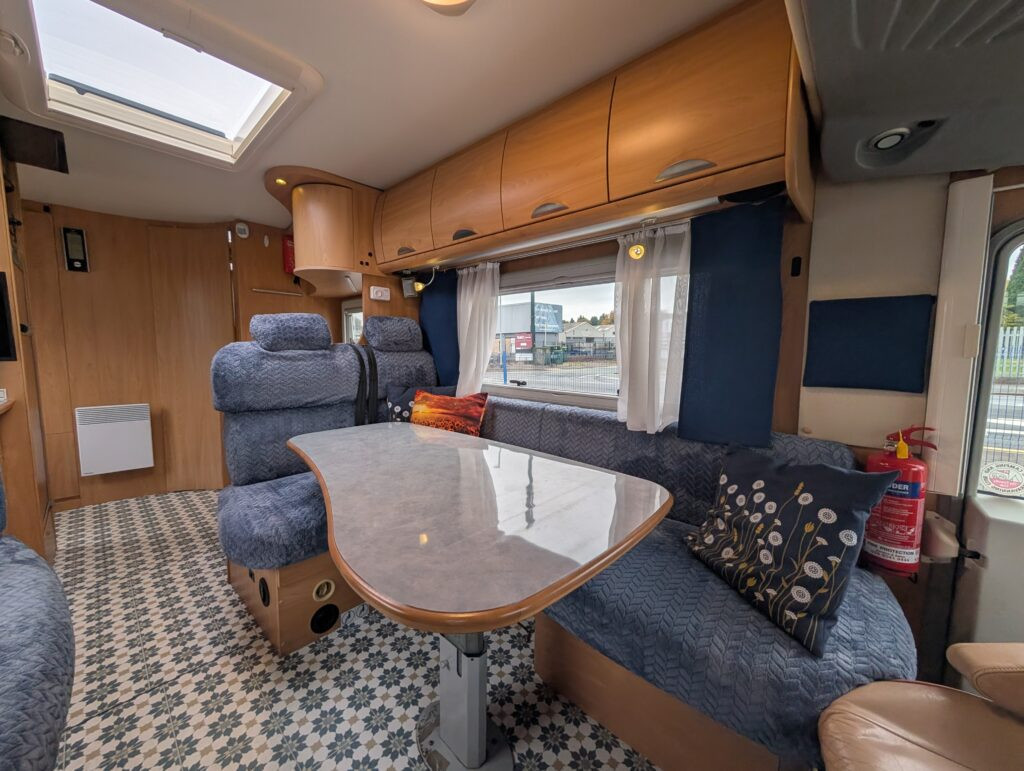 PXL 20251009 132415176