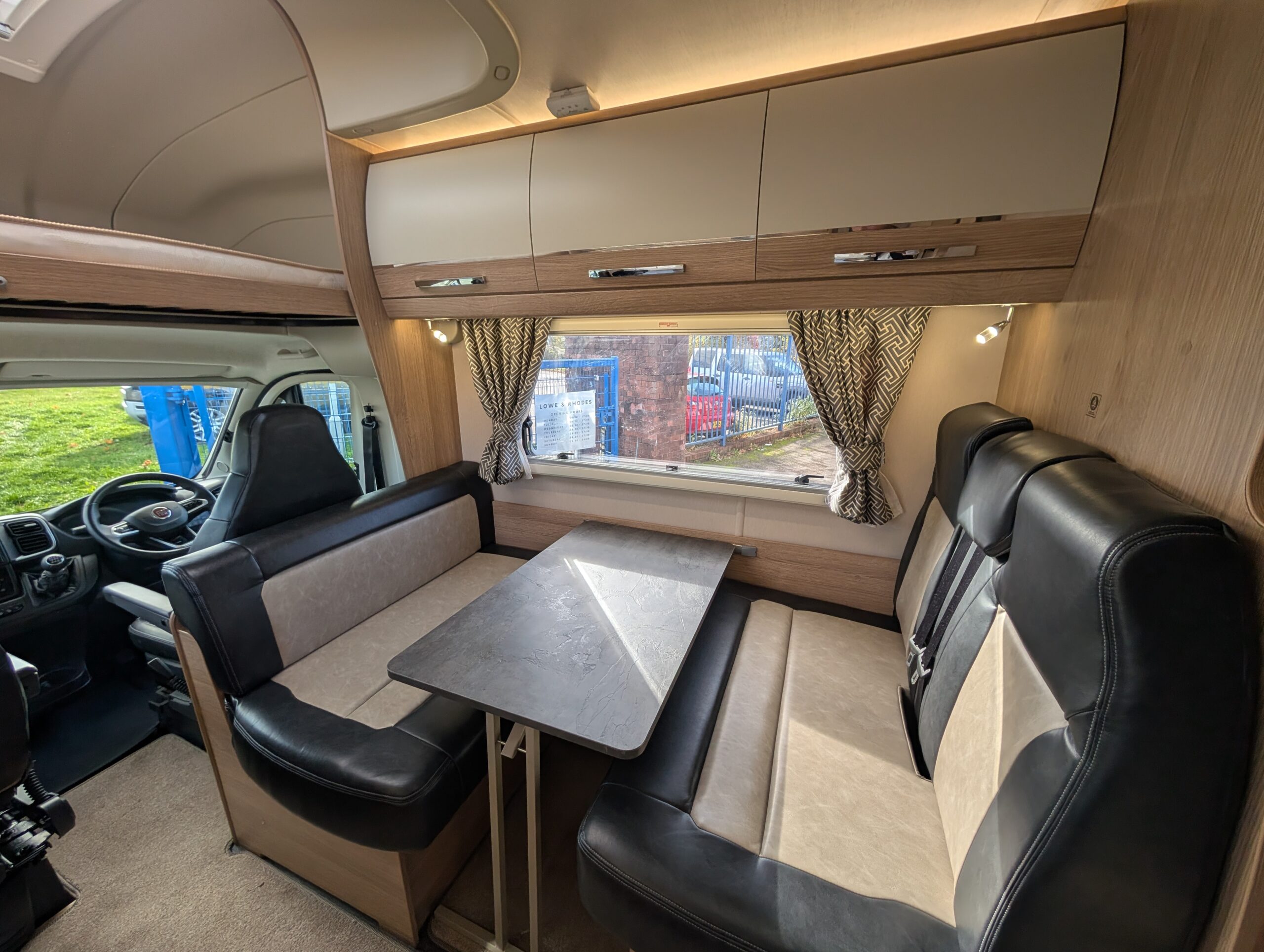 PXL 20251028 120613956