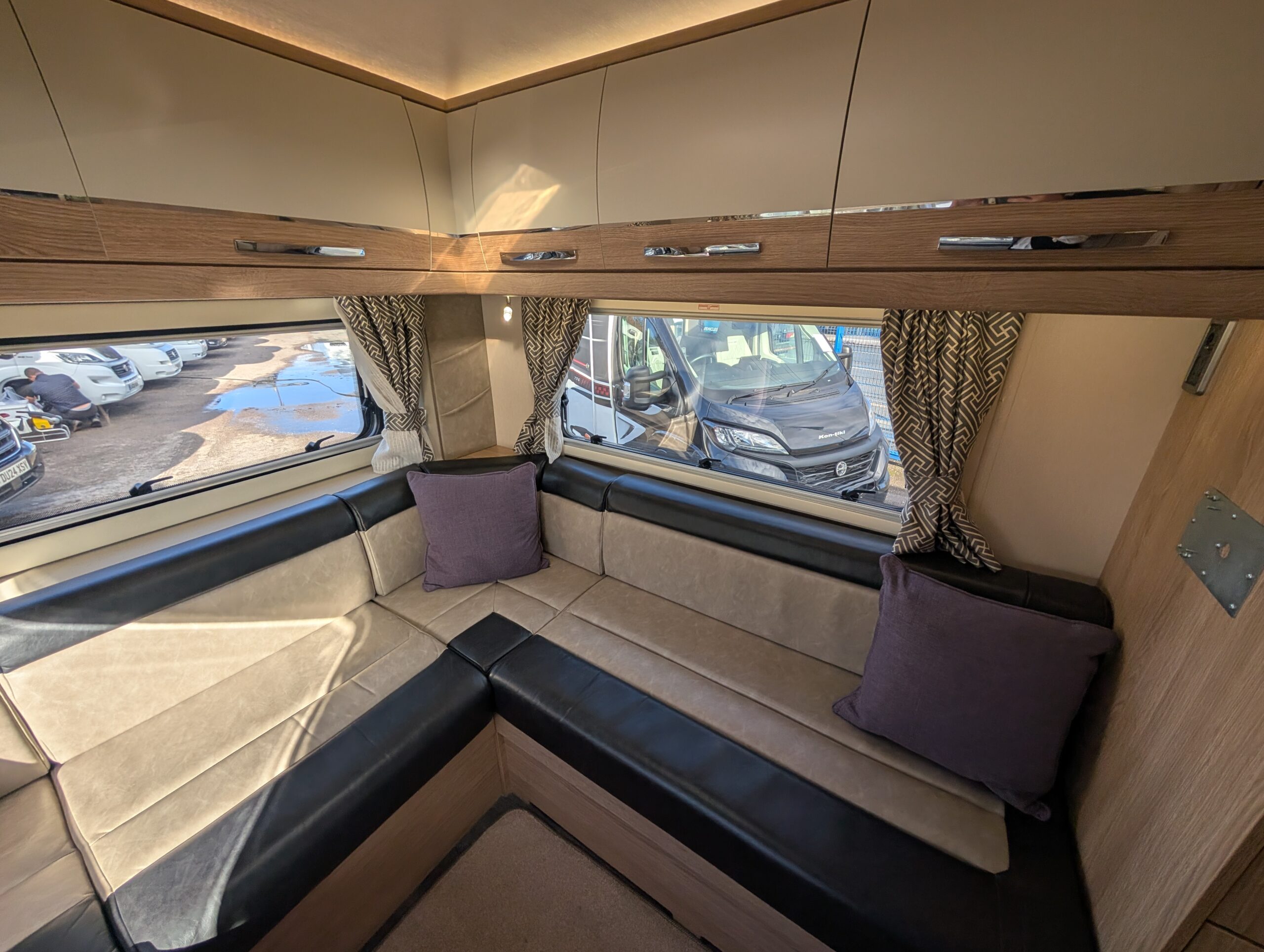 PXL 20251028 120638042