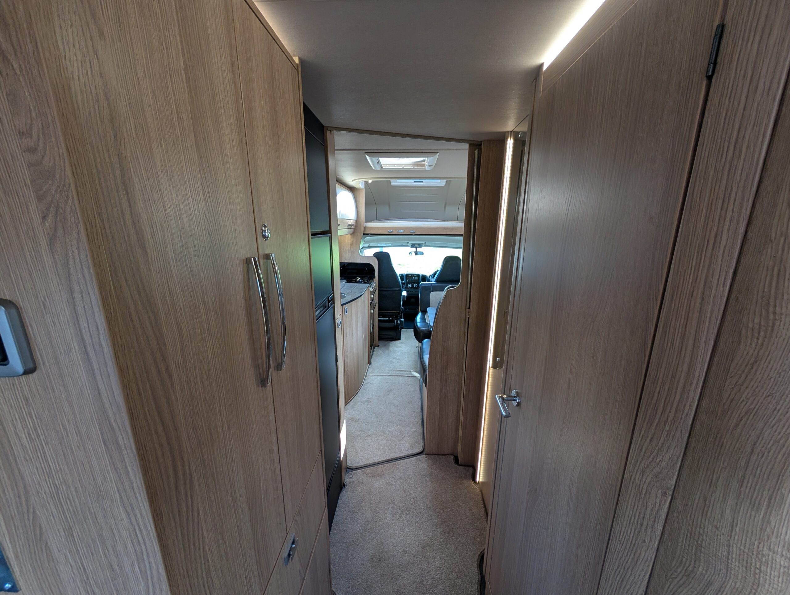 PXL 20251028 120652327