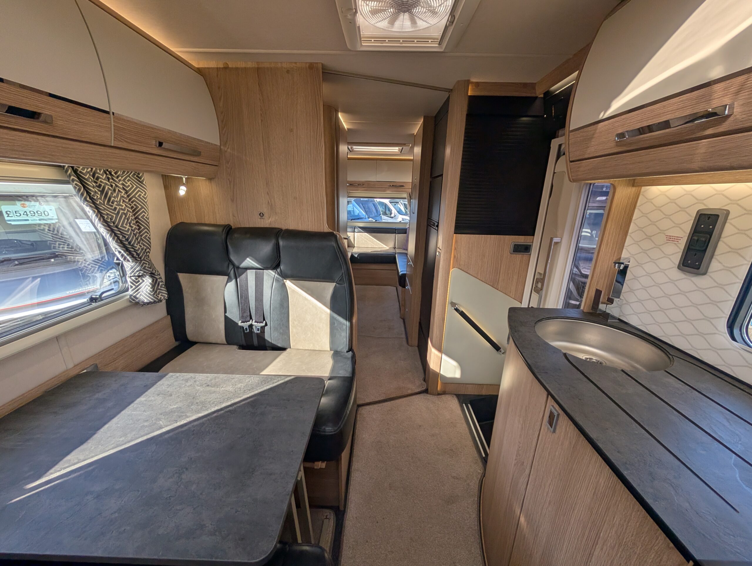 PXL 20251028 120708827