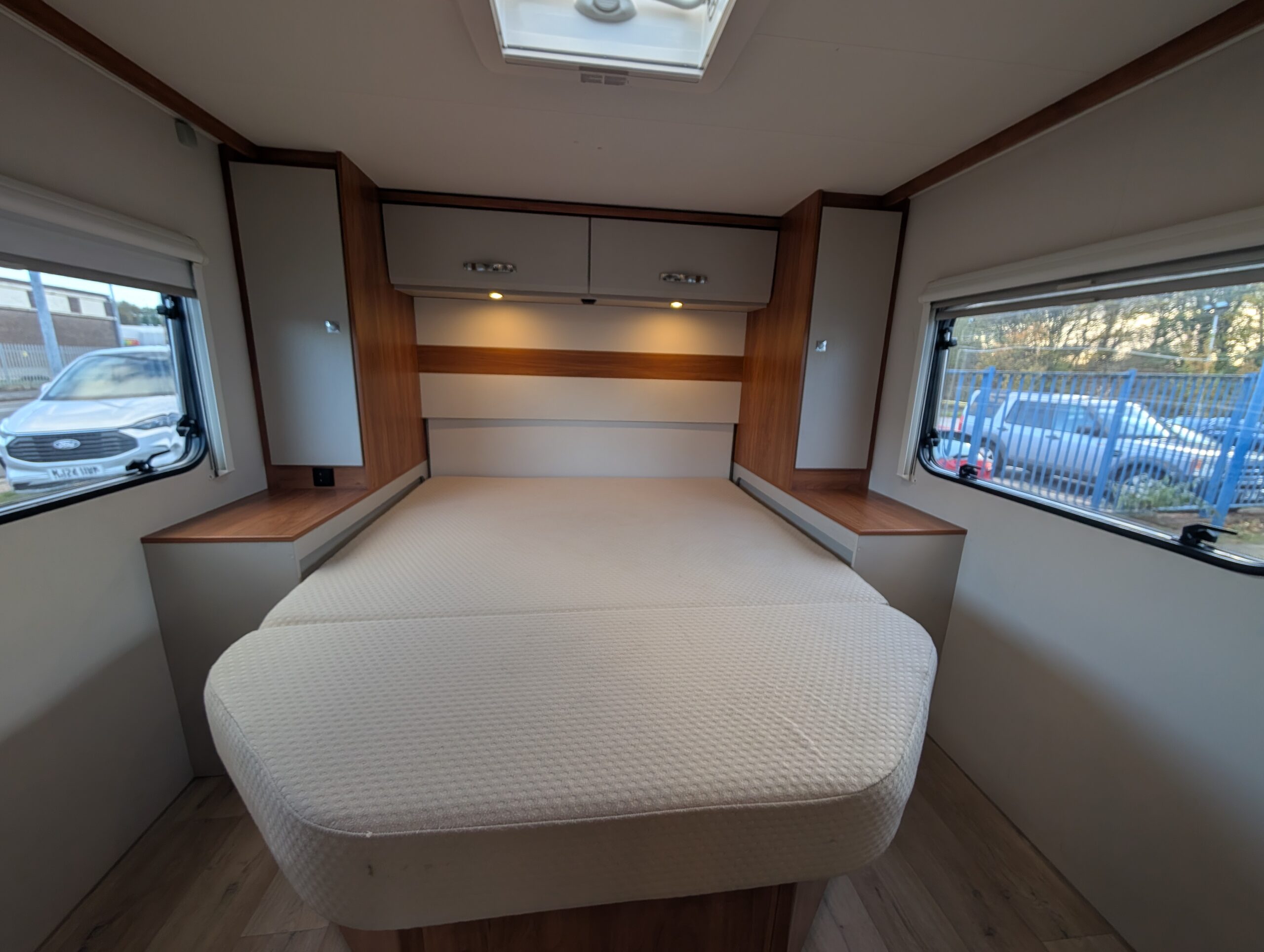 PXL 20251028 150857810