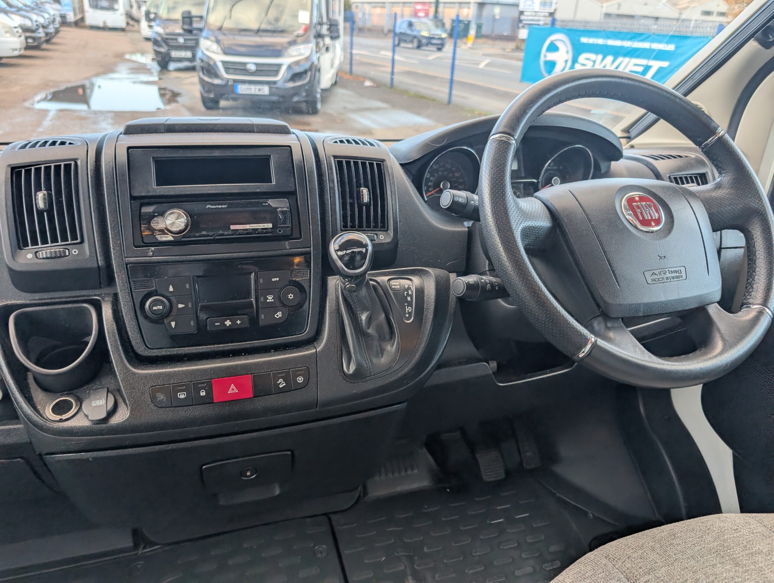 PXL 20251028 151038420