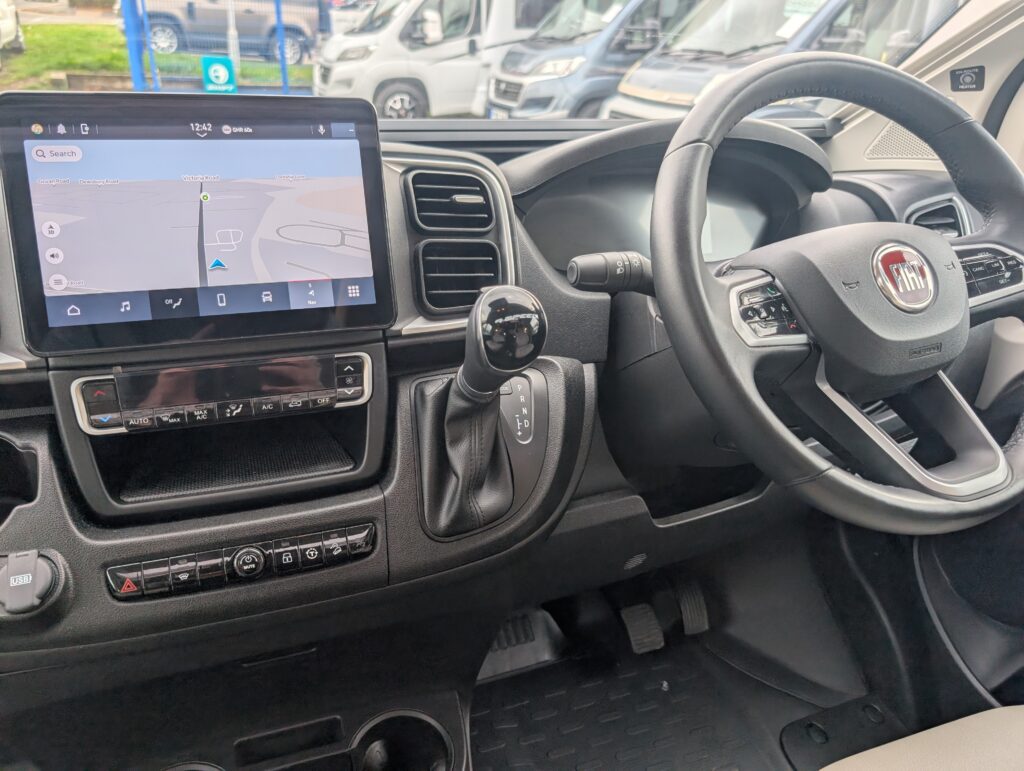 PXL 20251103 135922656