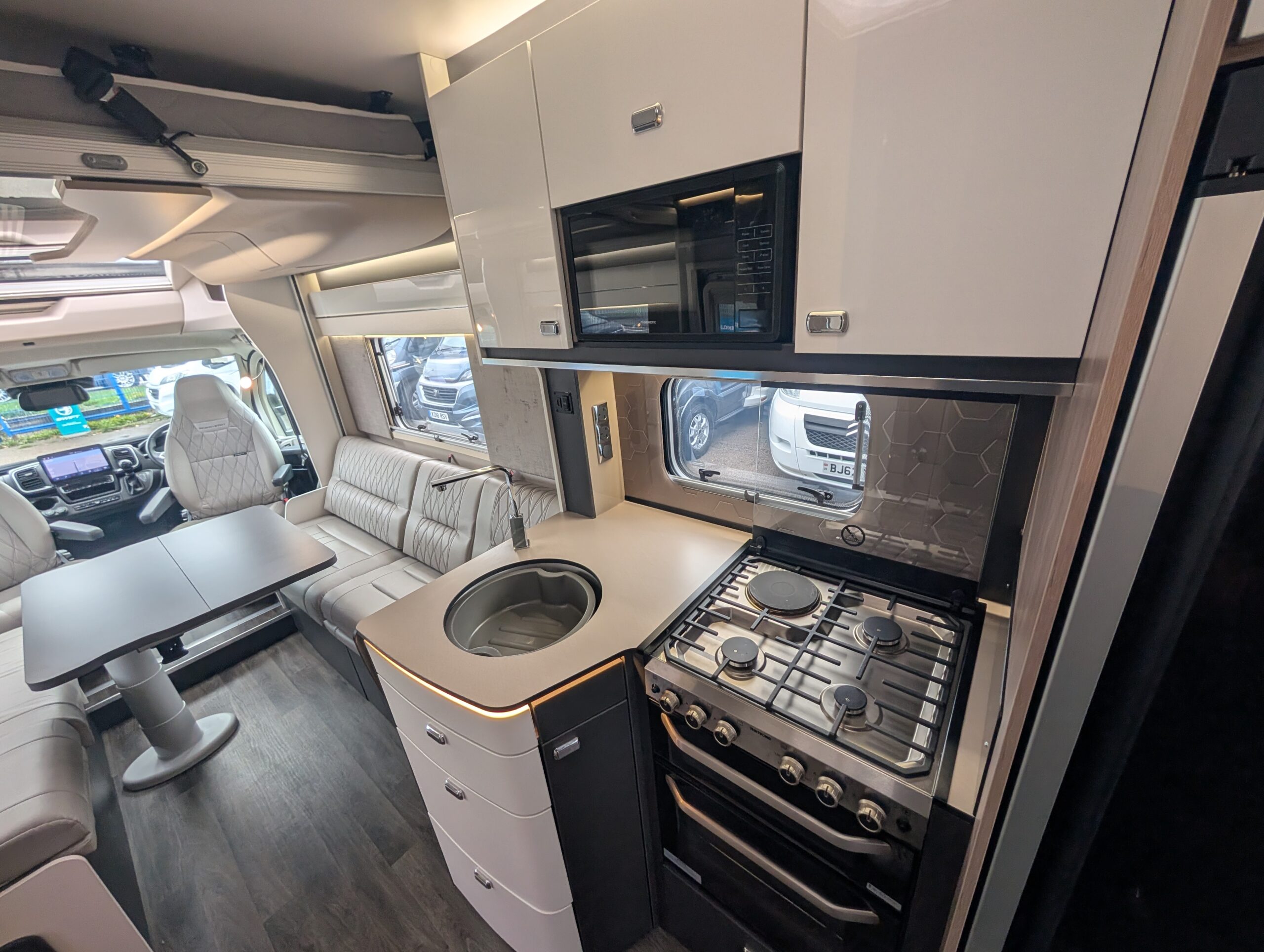 PXL 20251103 140133352.MP 