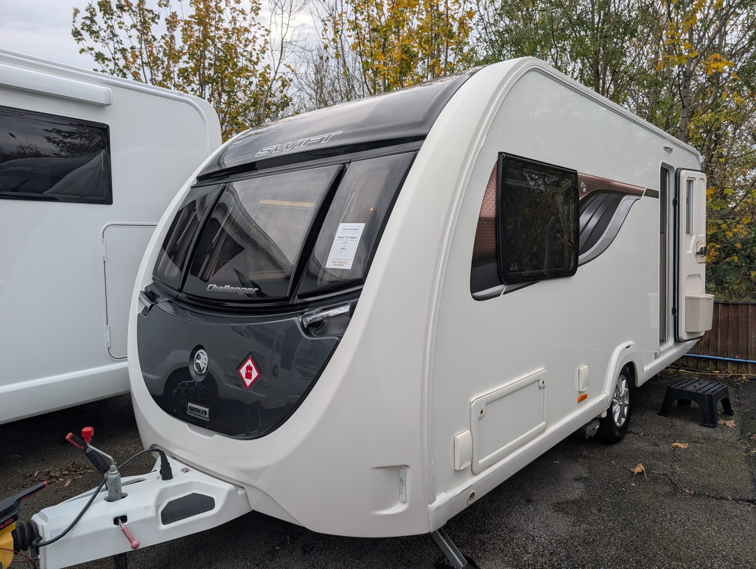 PXL 20251105 140627766.MP 