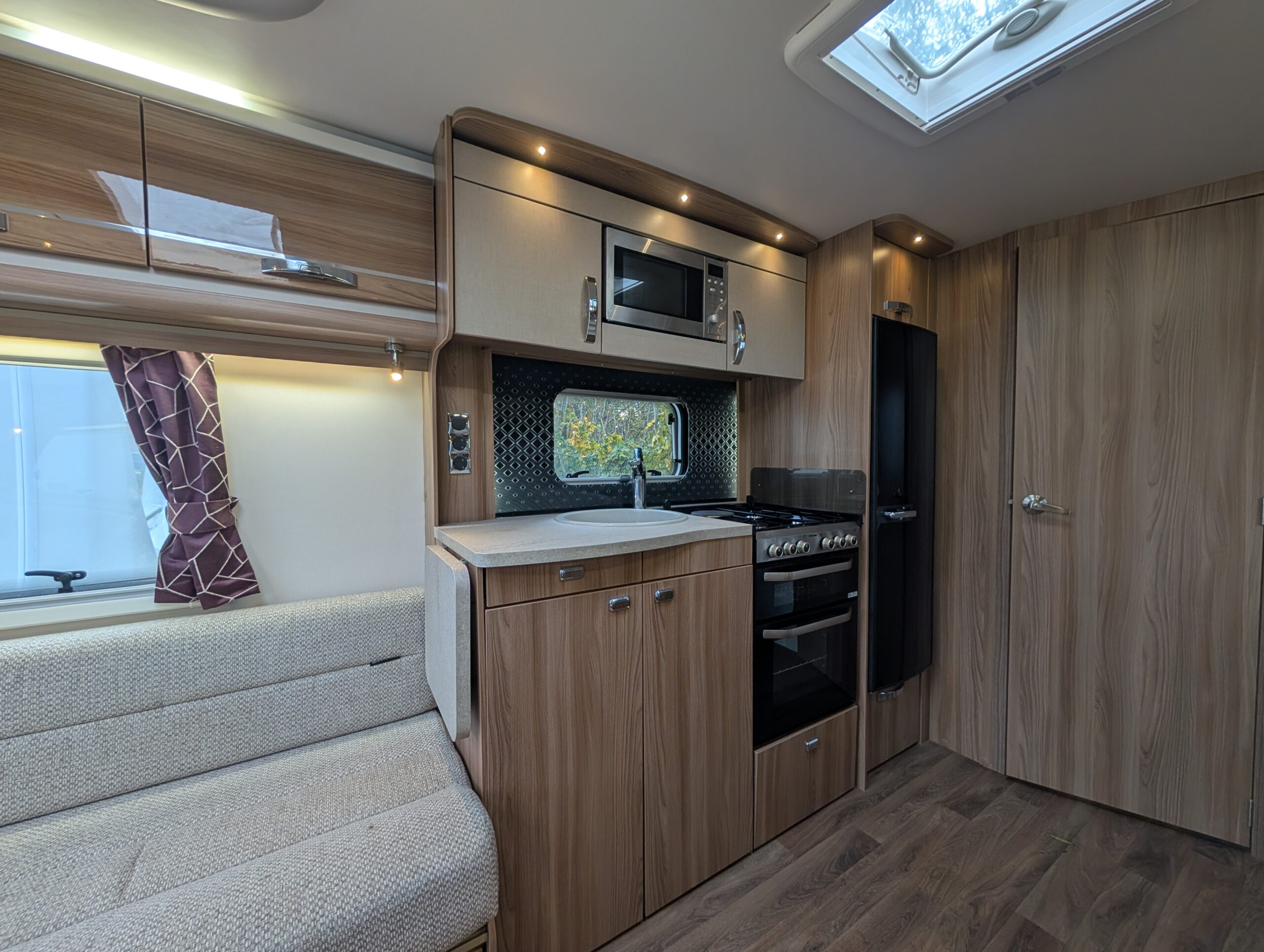 PXL 20251105 141514418