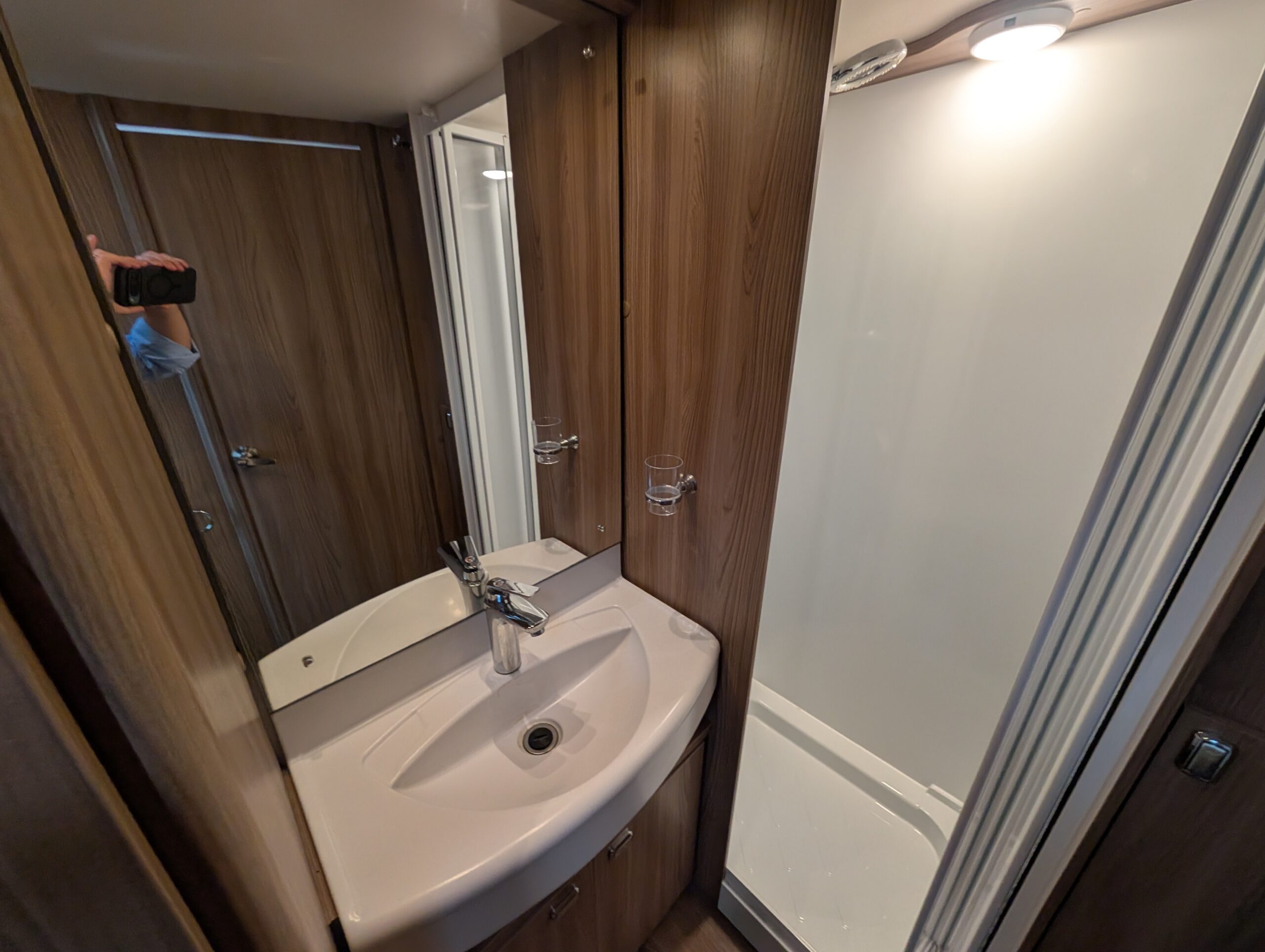 PXL 20251105 141544894