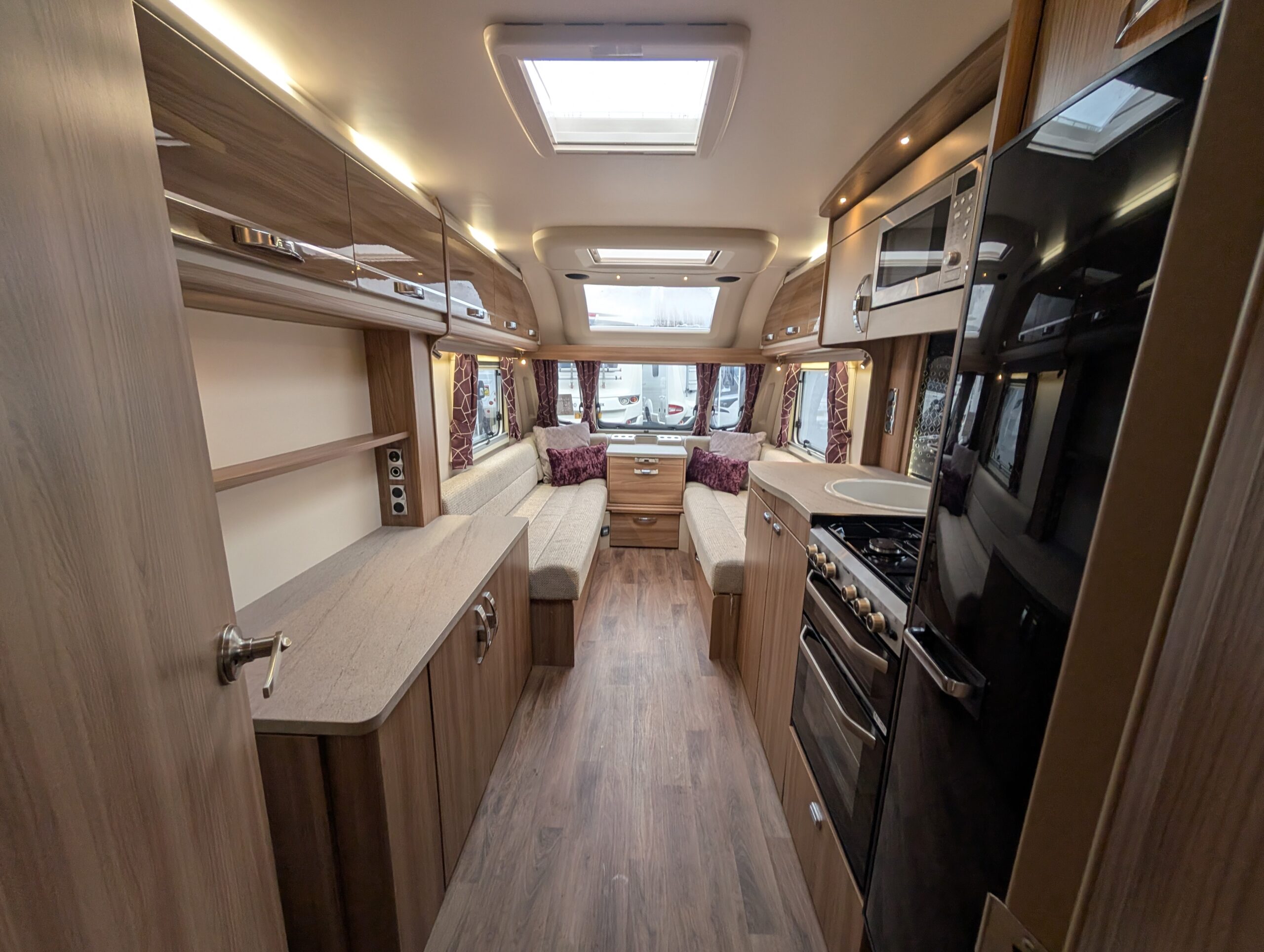 PXL 20251105 141555257