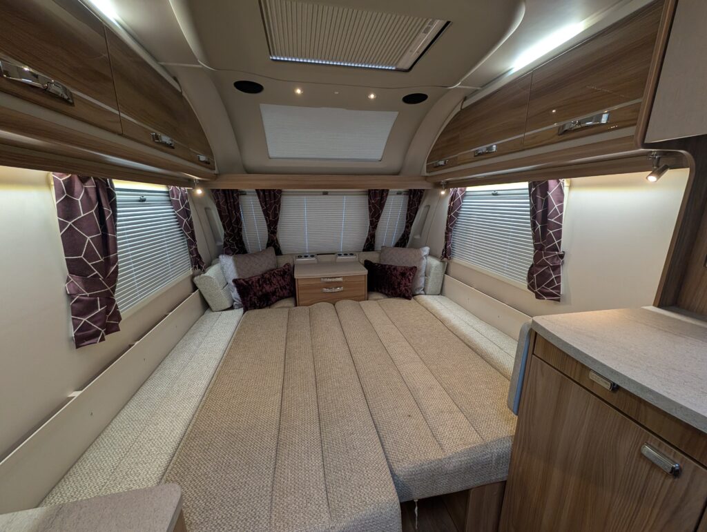 PXL 20251105 141725166