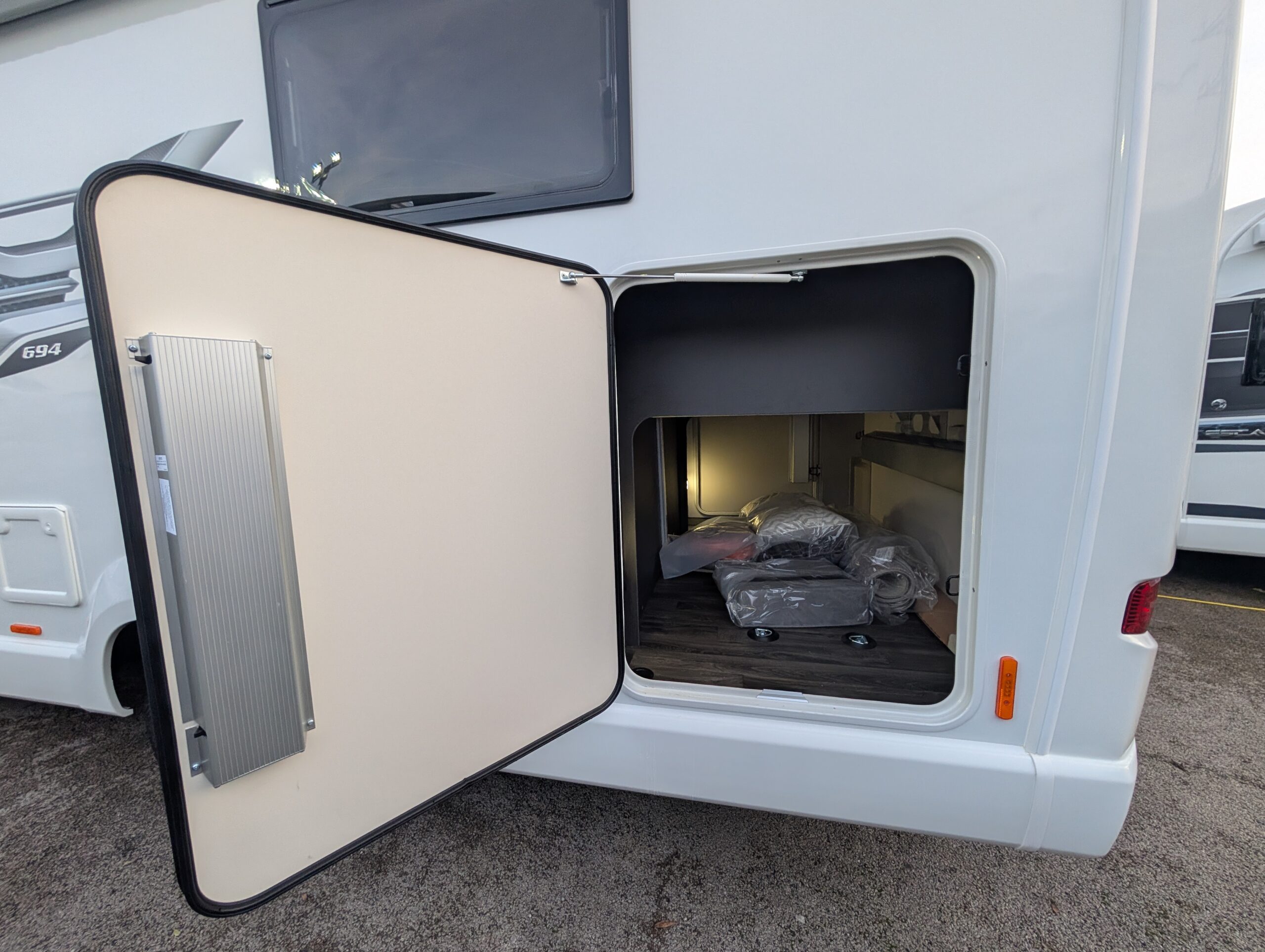 PXL 20251105 160255559