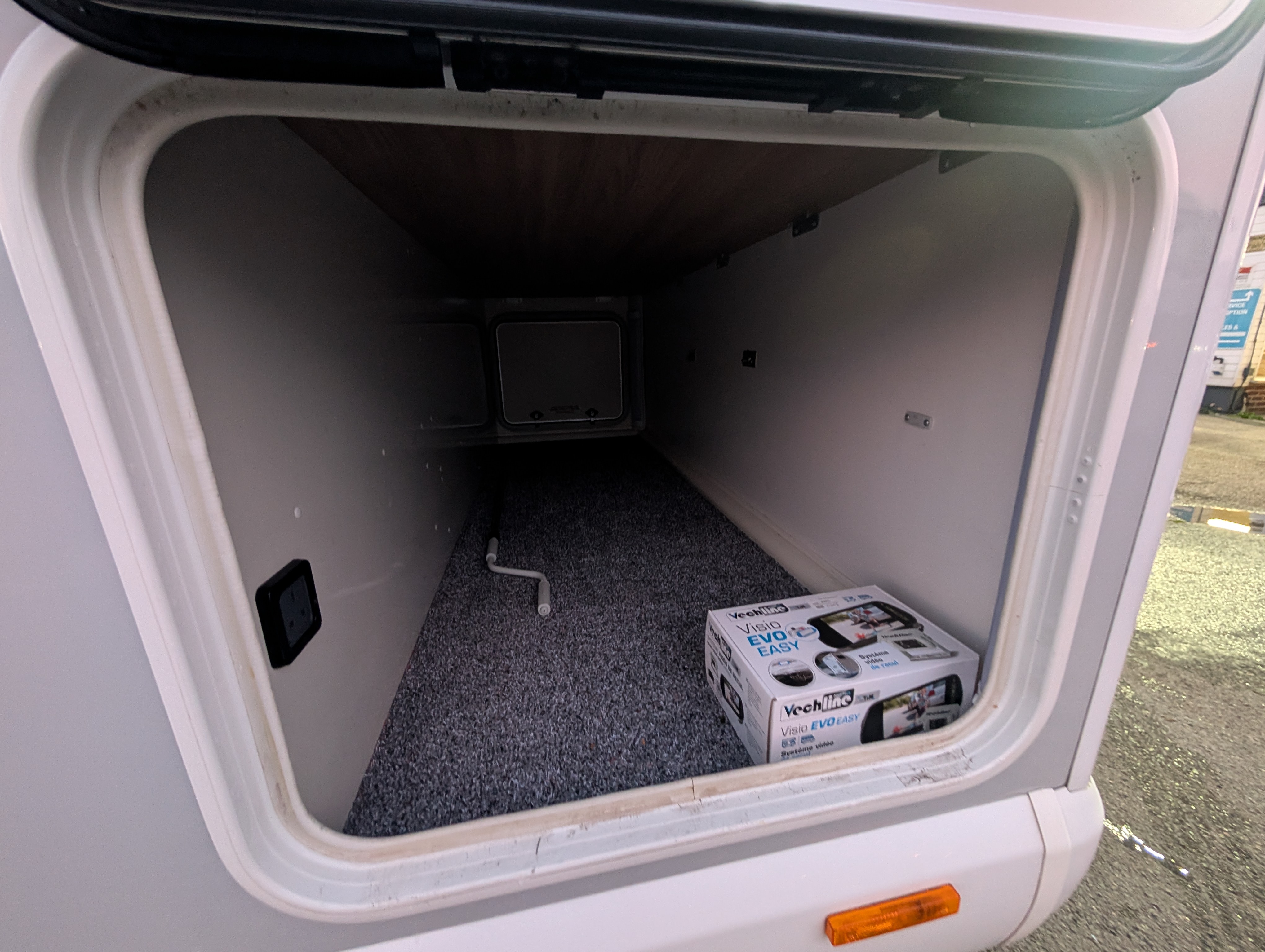 PXL 20251106 164215926