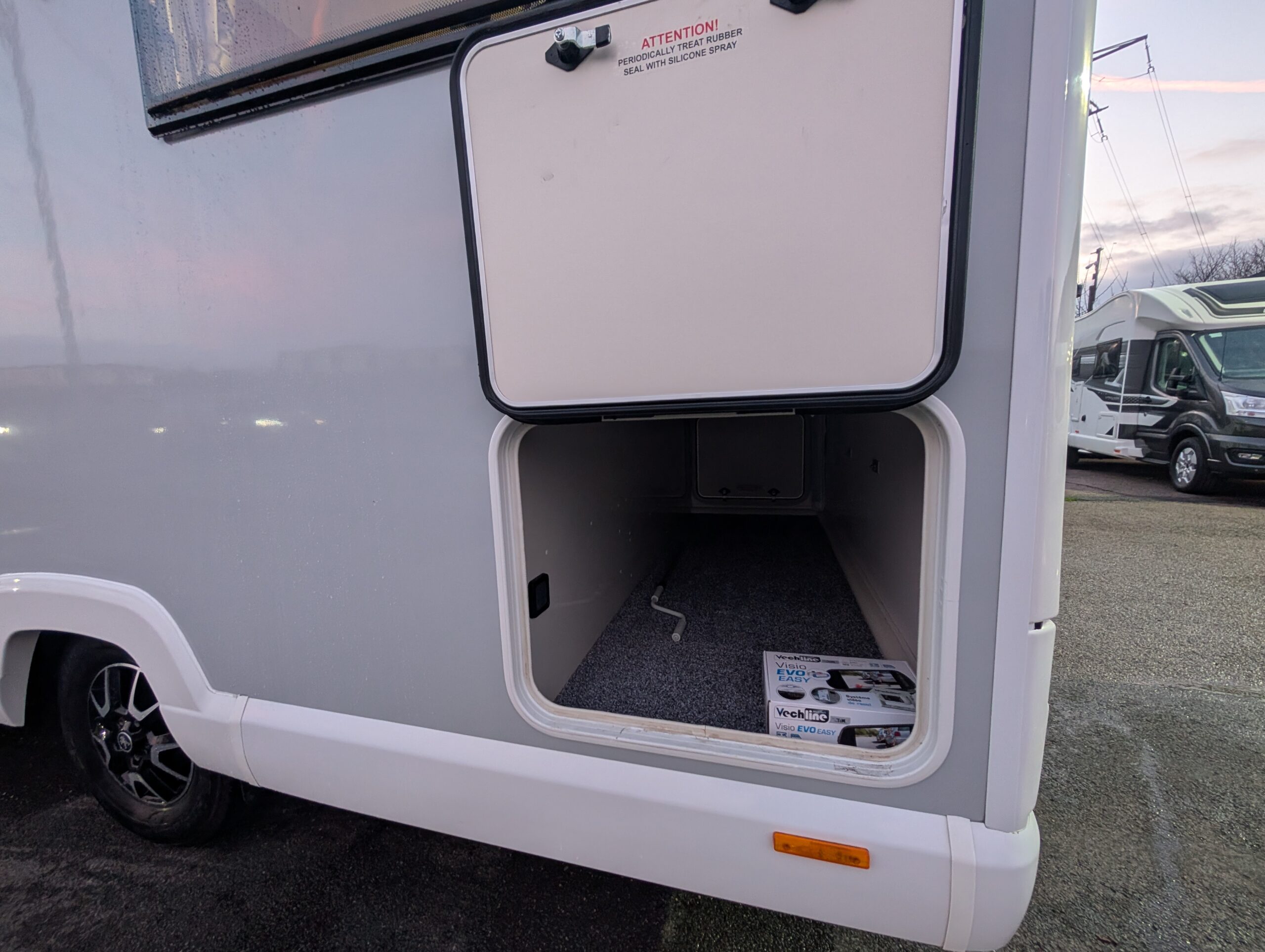 PXL 20251106 164218739