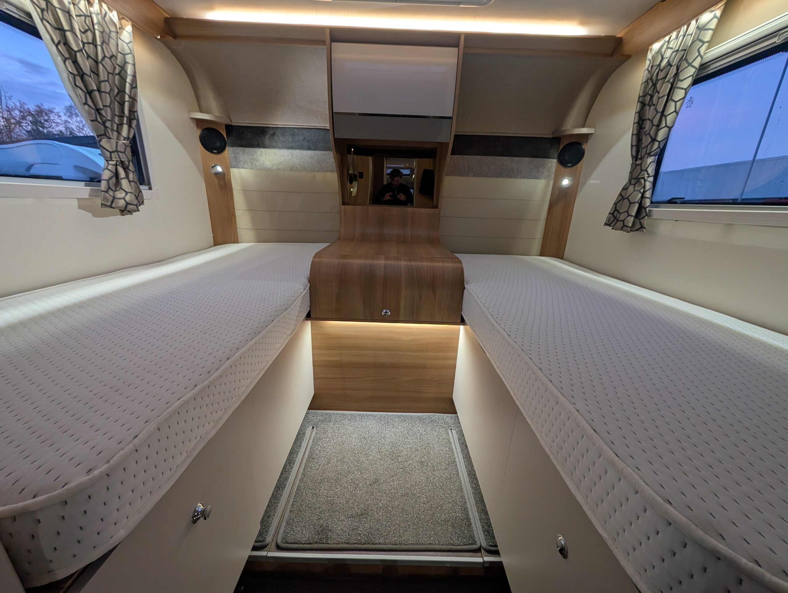 PXL 20251106 164318062