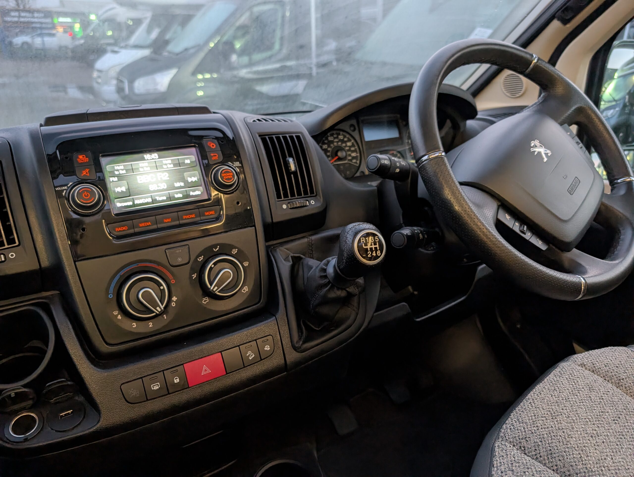 PXL 20251106 164522038