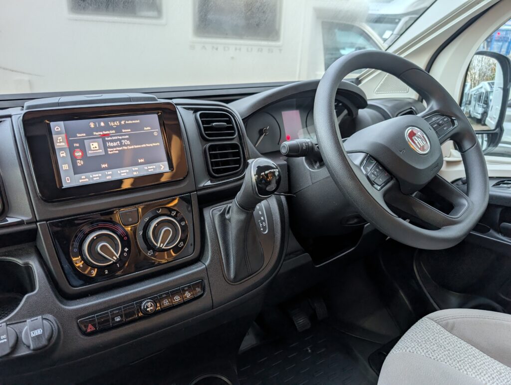 PXL 20251107 154633806