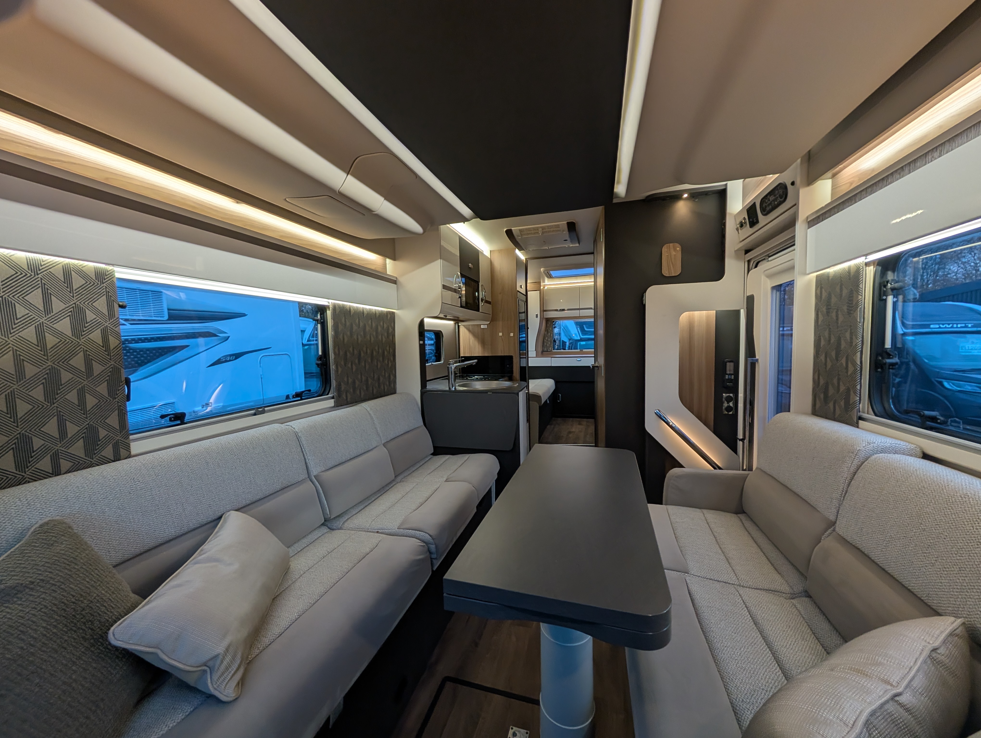 PXL 20251107 154638313.MP 