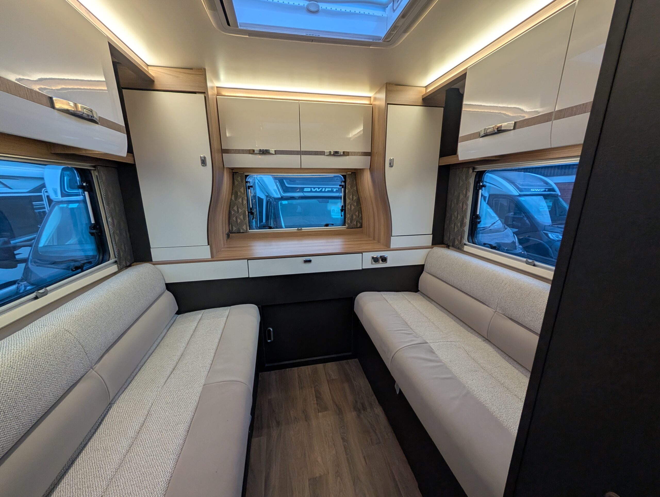 PXL 20251107 154645295