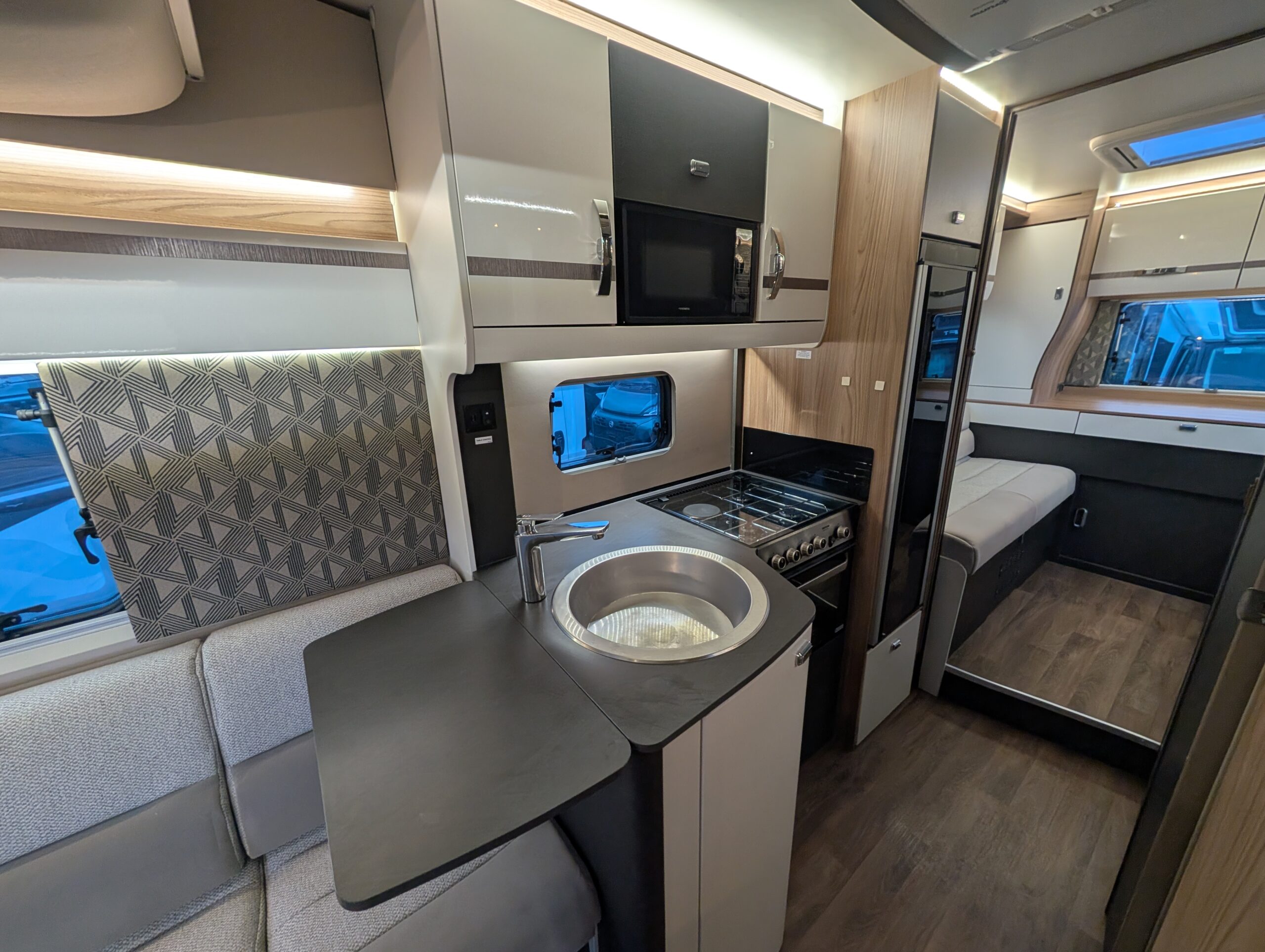 PXL 20251107 154838930 1