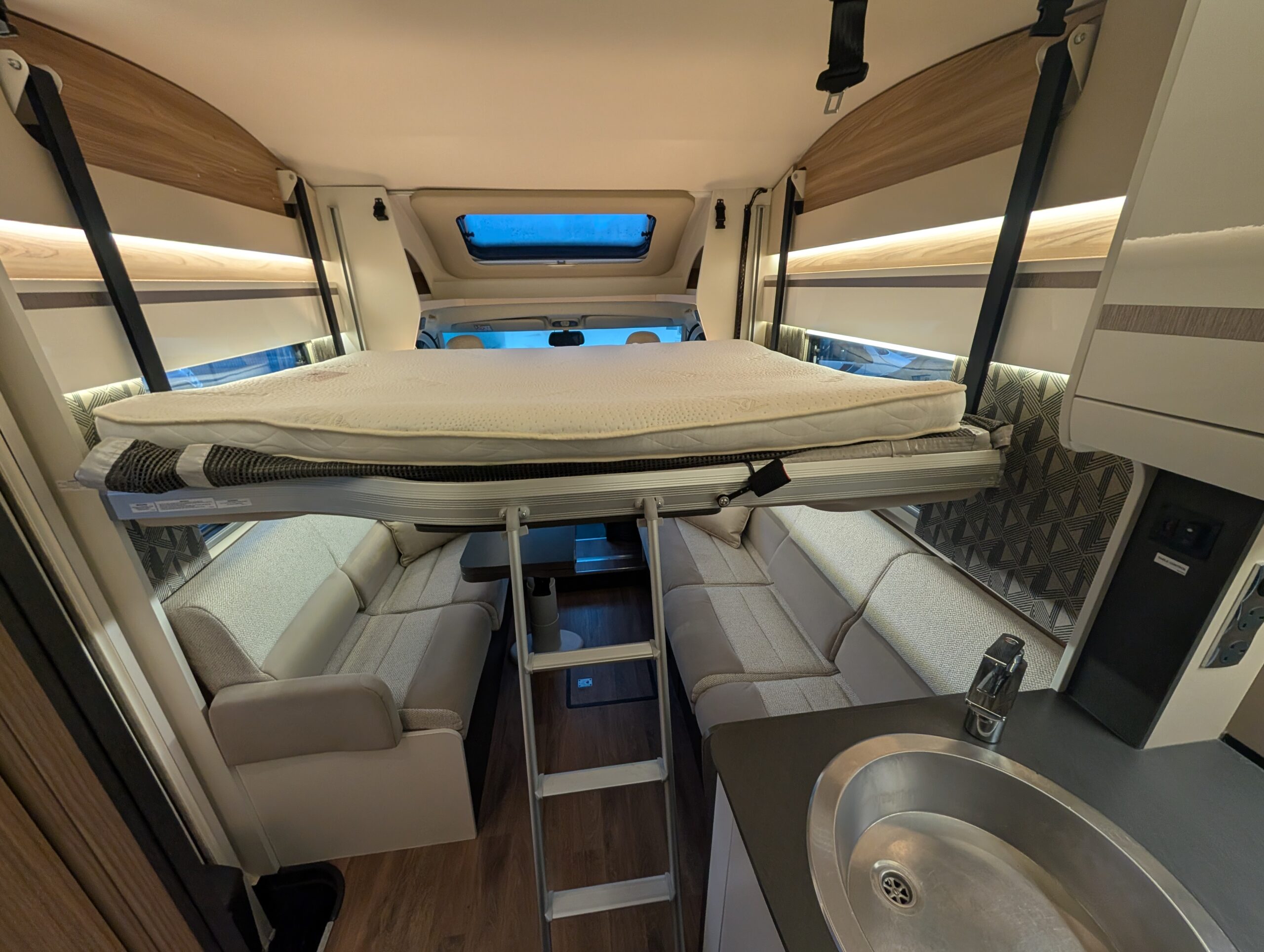 PXL 20251107 154916040 1