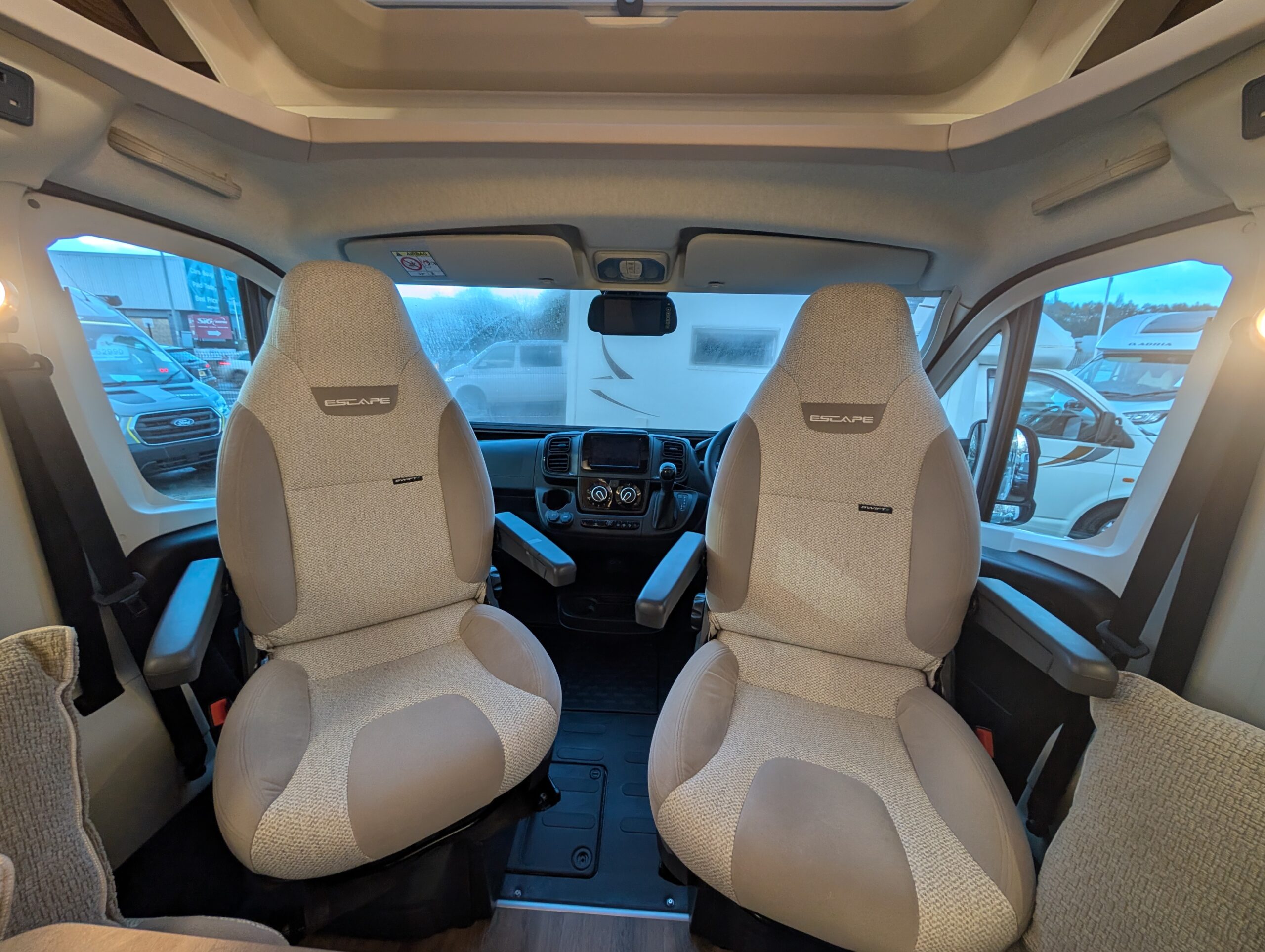 PXL 20251107 154956975