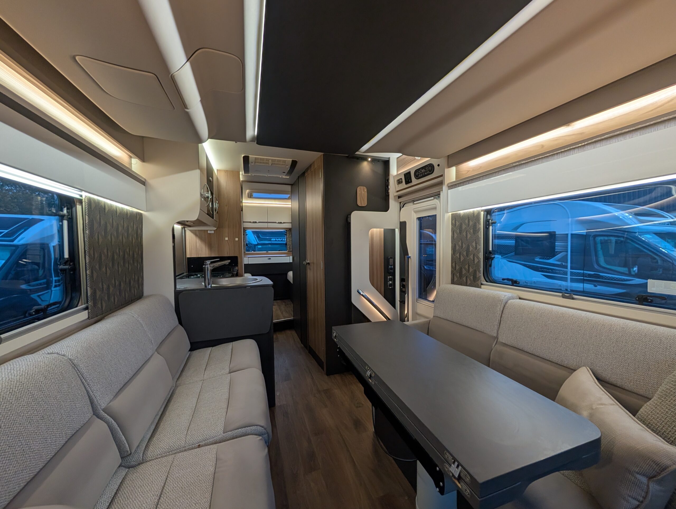 PXL 20251107 154959987