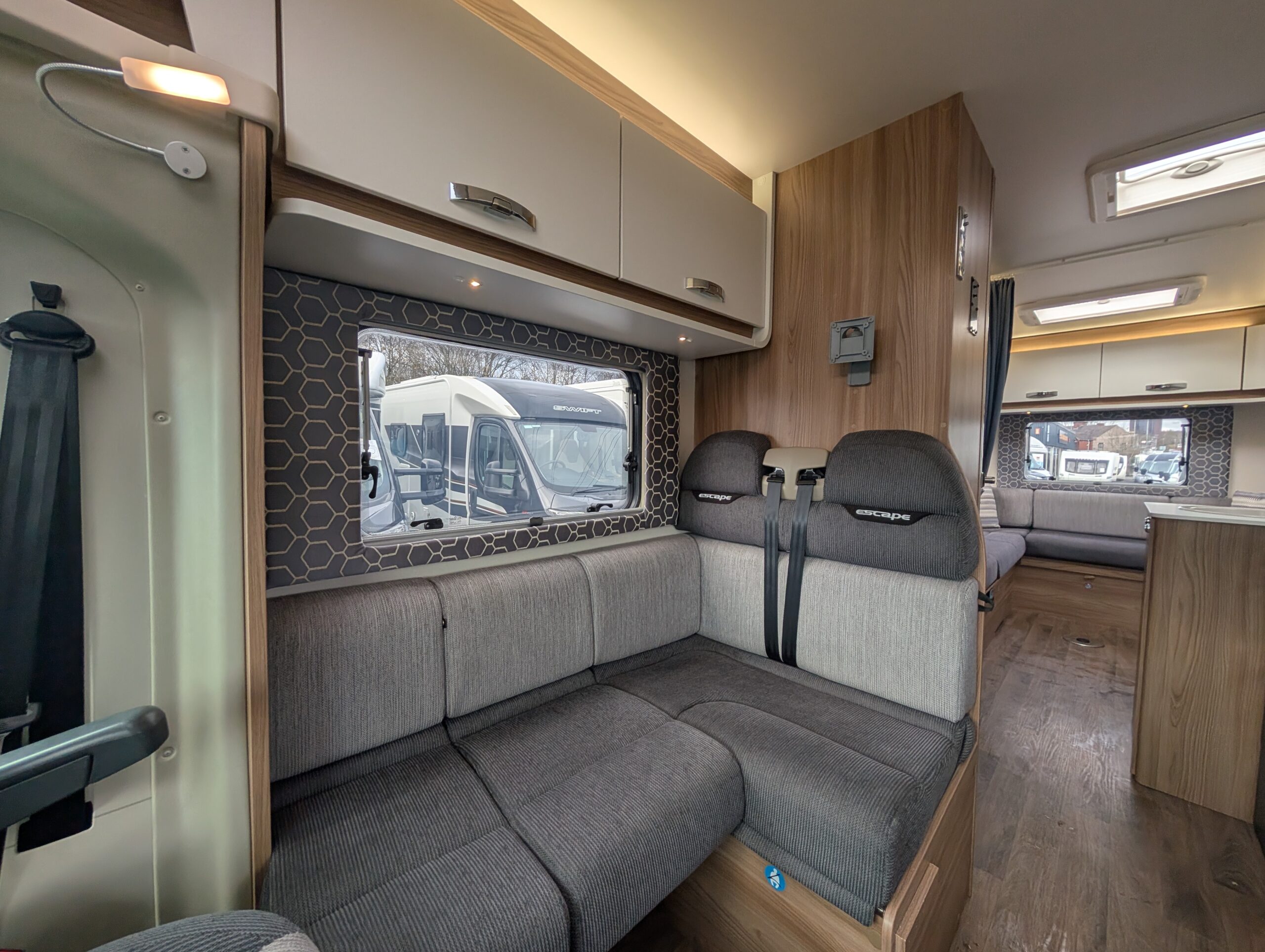 PXL 20251115 122445061