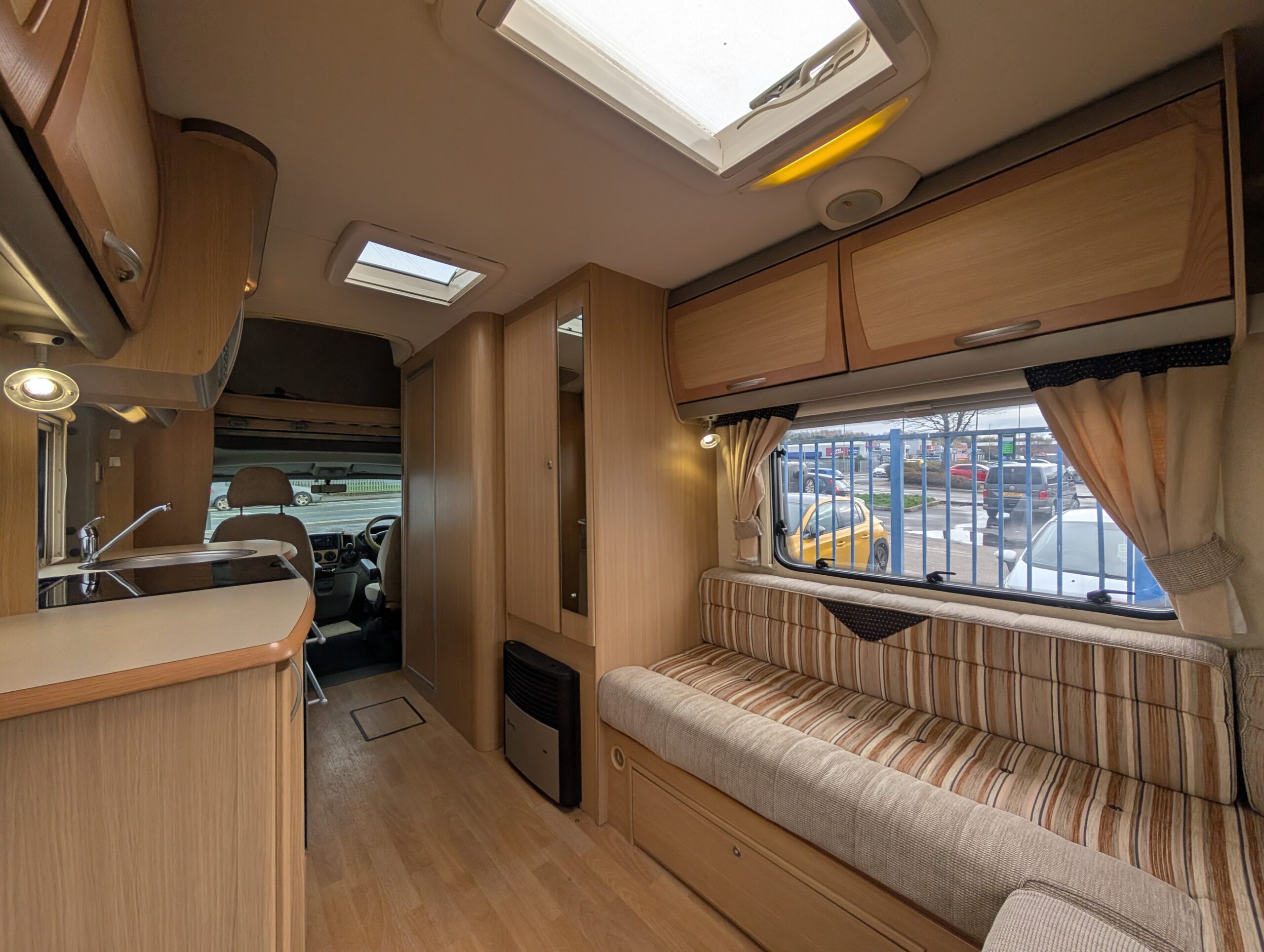 PXL 20251115 124136406