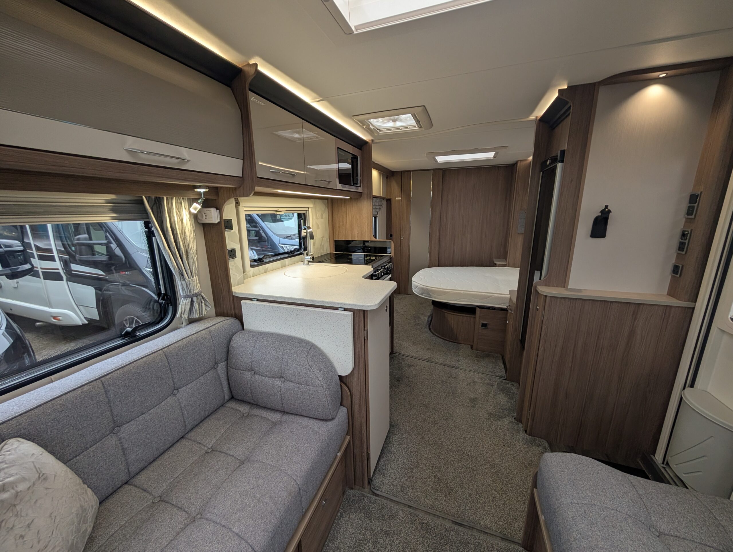 PXL 20251115 140640494 1