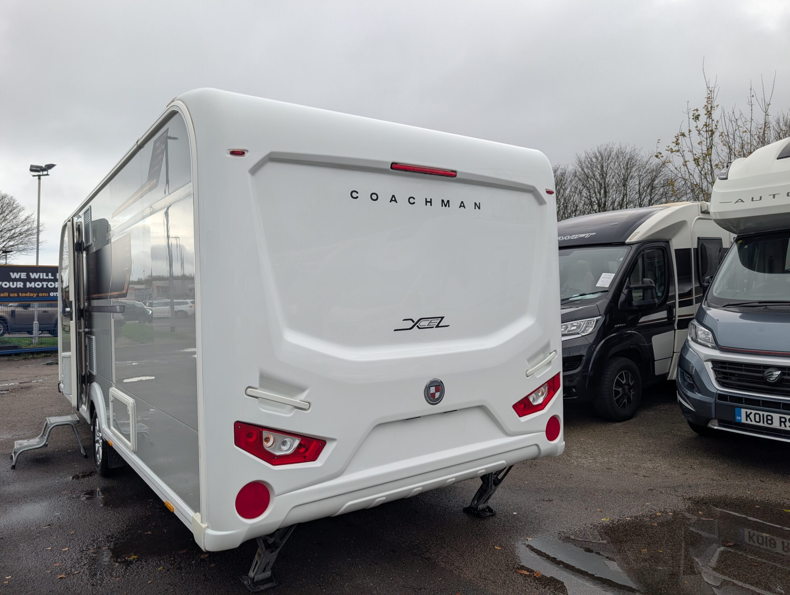 PXL 20251115 141242499