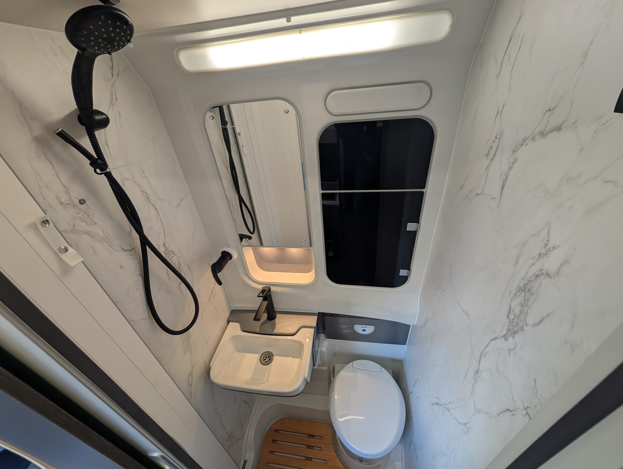 PXL 20251117 150458467